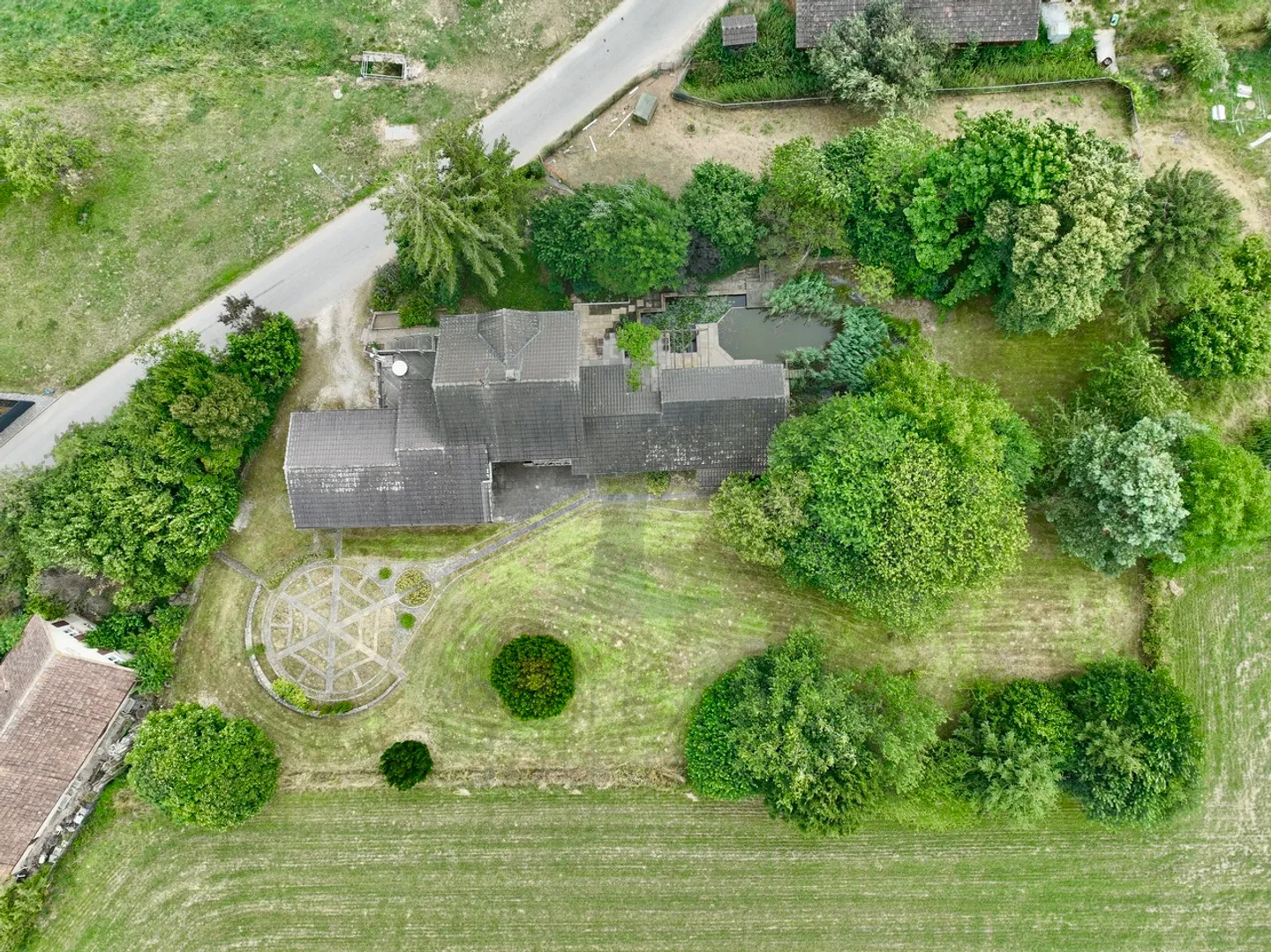 Villa con giardino da sogno a Montignez - Foto 4 di 13