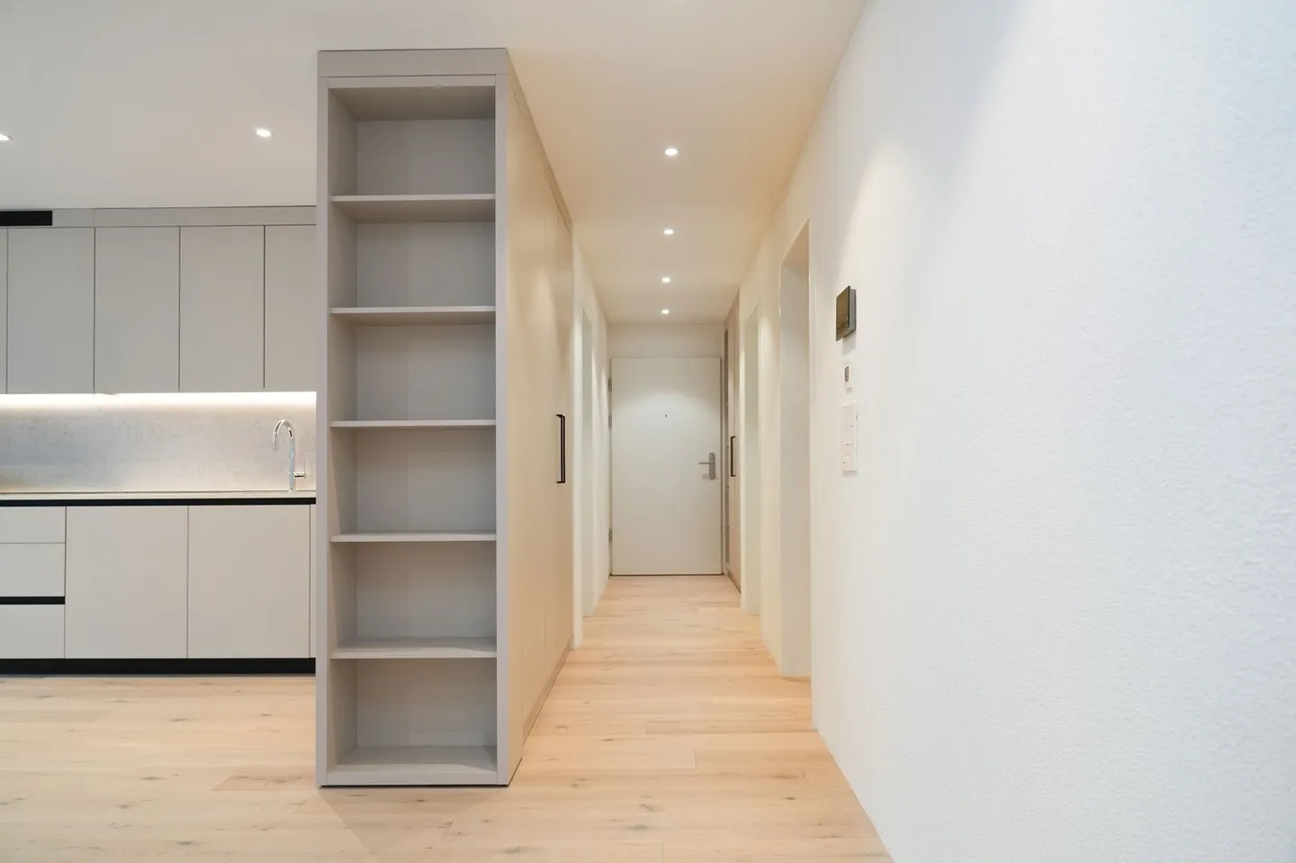 Moderno appartamento 4.5 locali con terrazza a Grenchen - Foto 7 di 13