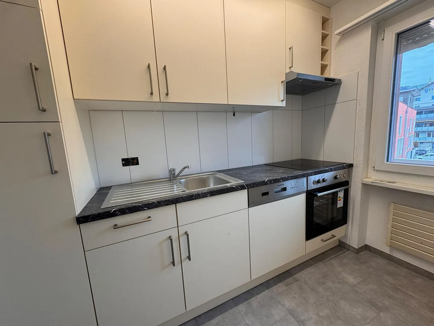 Renovierte 4.5 Zimmer Wohnung - Foto 2 von 6
