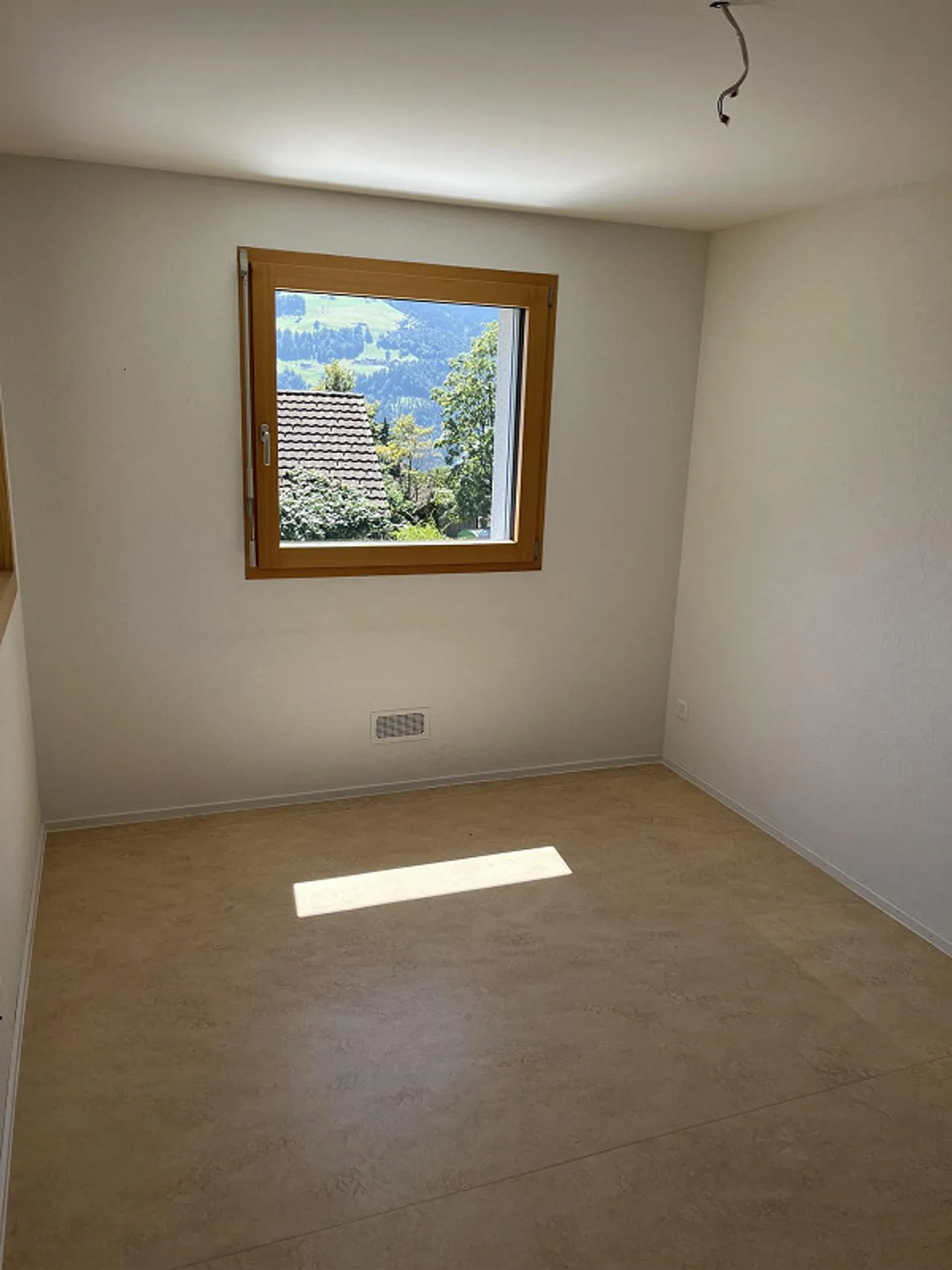 Living and relaxing in an exclusive and modern 2-family house - Photo 9 of 11