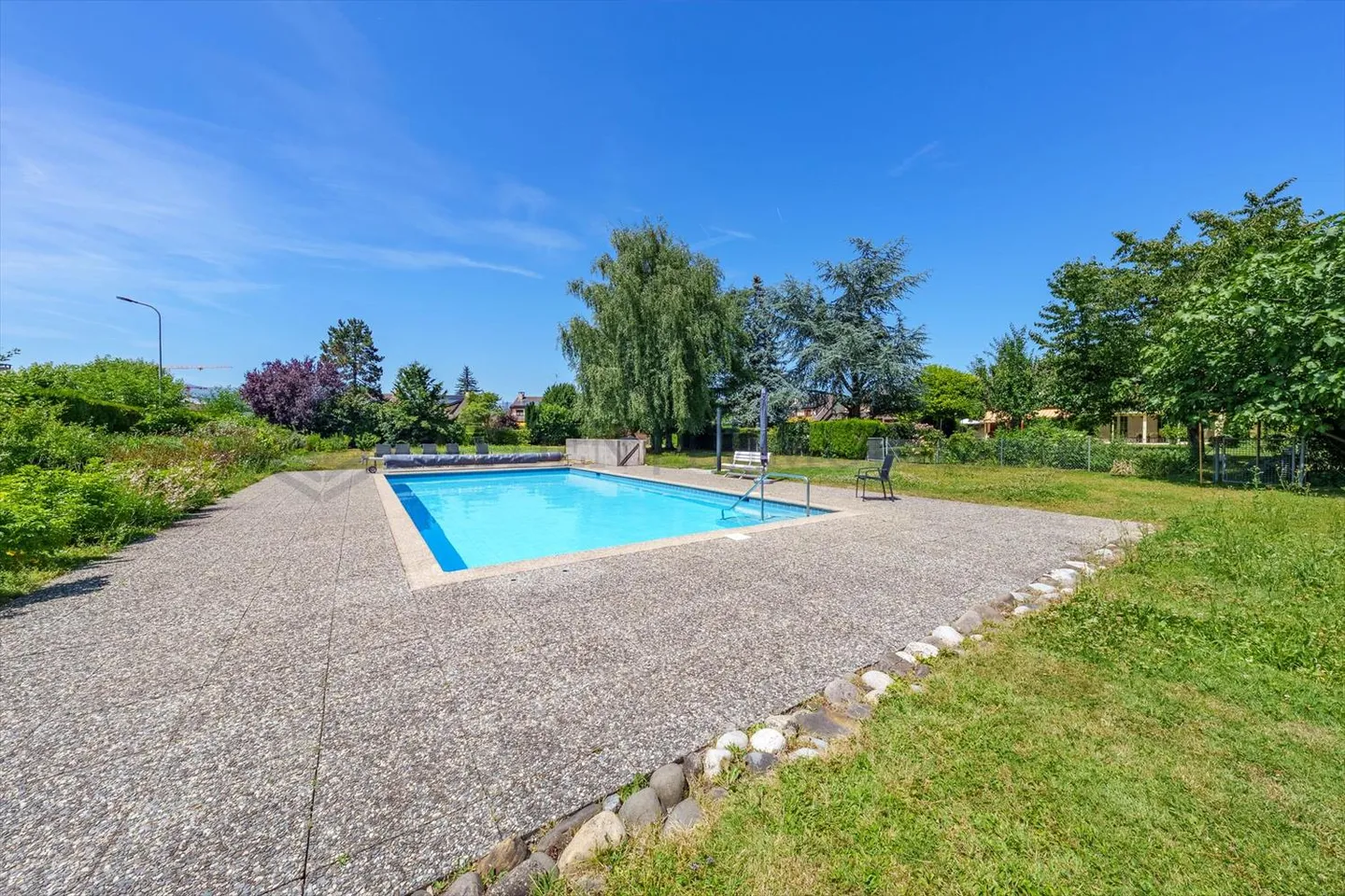 ESCLUSIVITÀ!! Villa tradizionale molto piacevole con 7 stanze - Foto 8 di 8