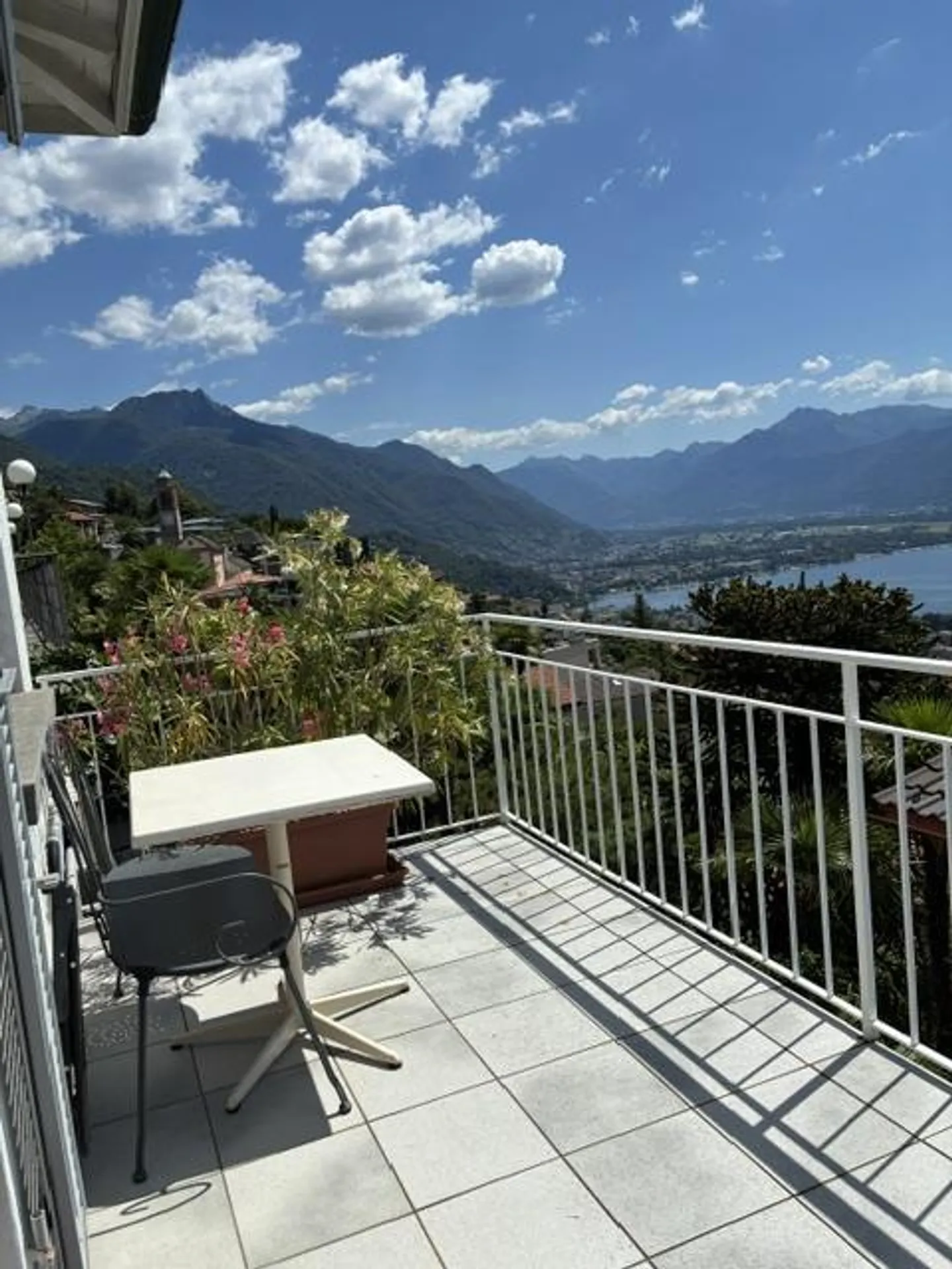 Charmante Wohnung mit Aussicht - Foto 1 von 7