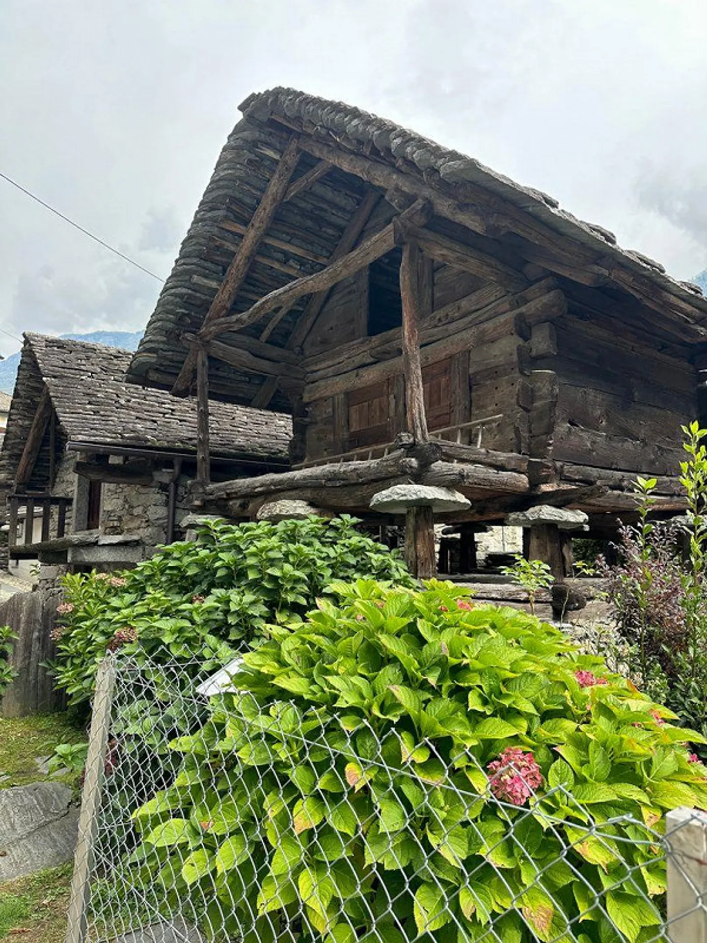 Authentic Rustico in Maggiatal - Where Time Moves Slower - Photo 8 of 24