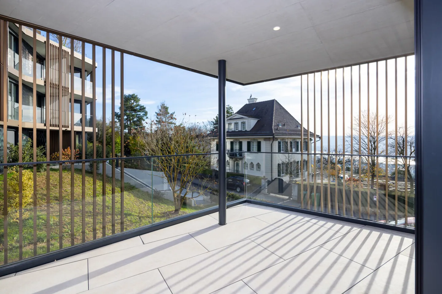 Zürichberg: modern rental apartment with balcony in a quiet location - Photo 7 of 8