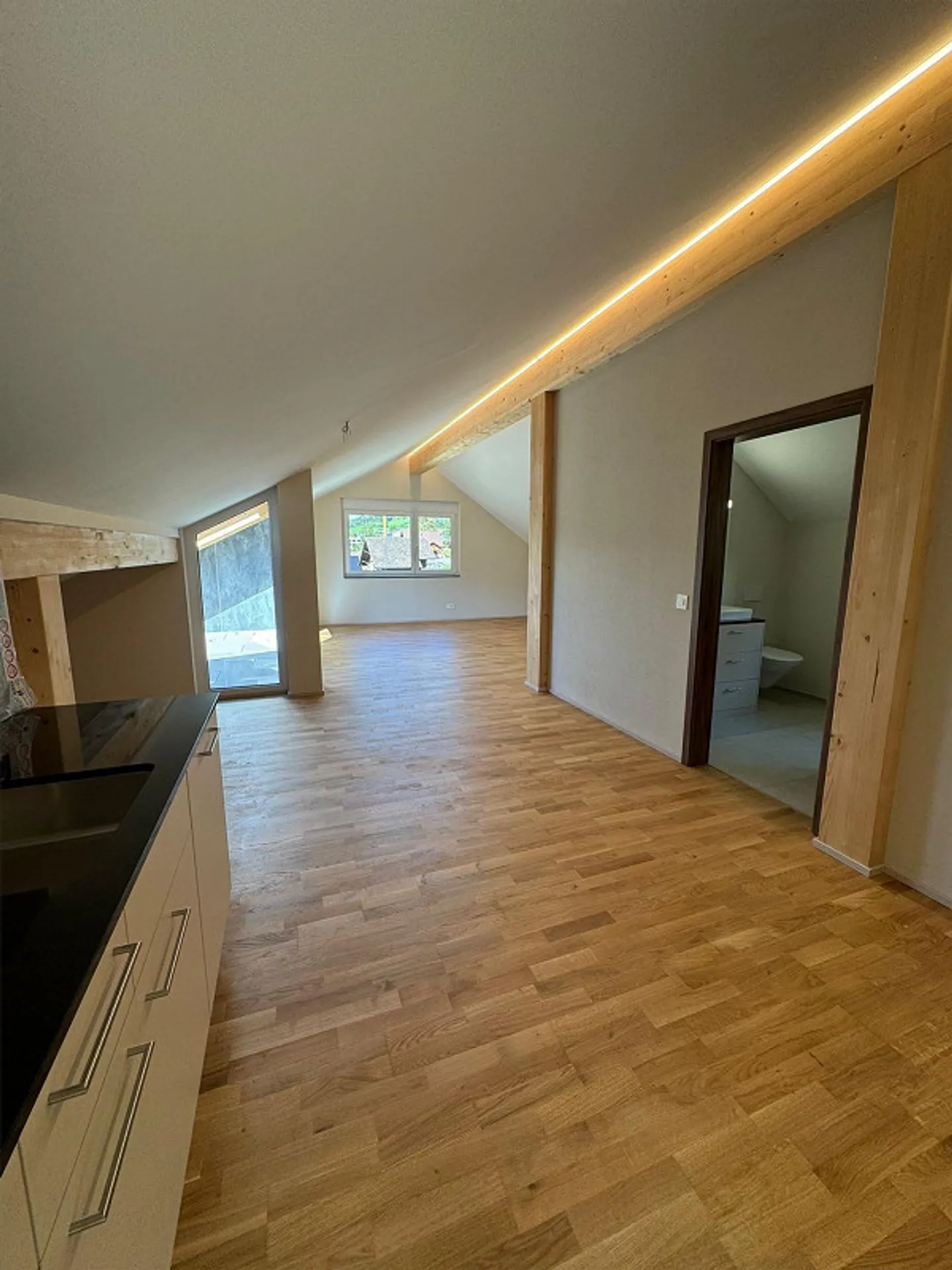 Newly built penthouse apartment in Nesslau with breathtaking views - Photo 12 of 15