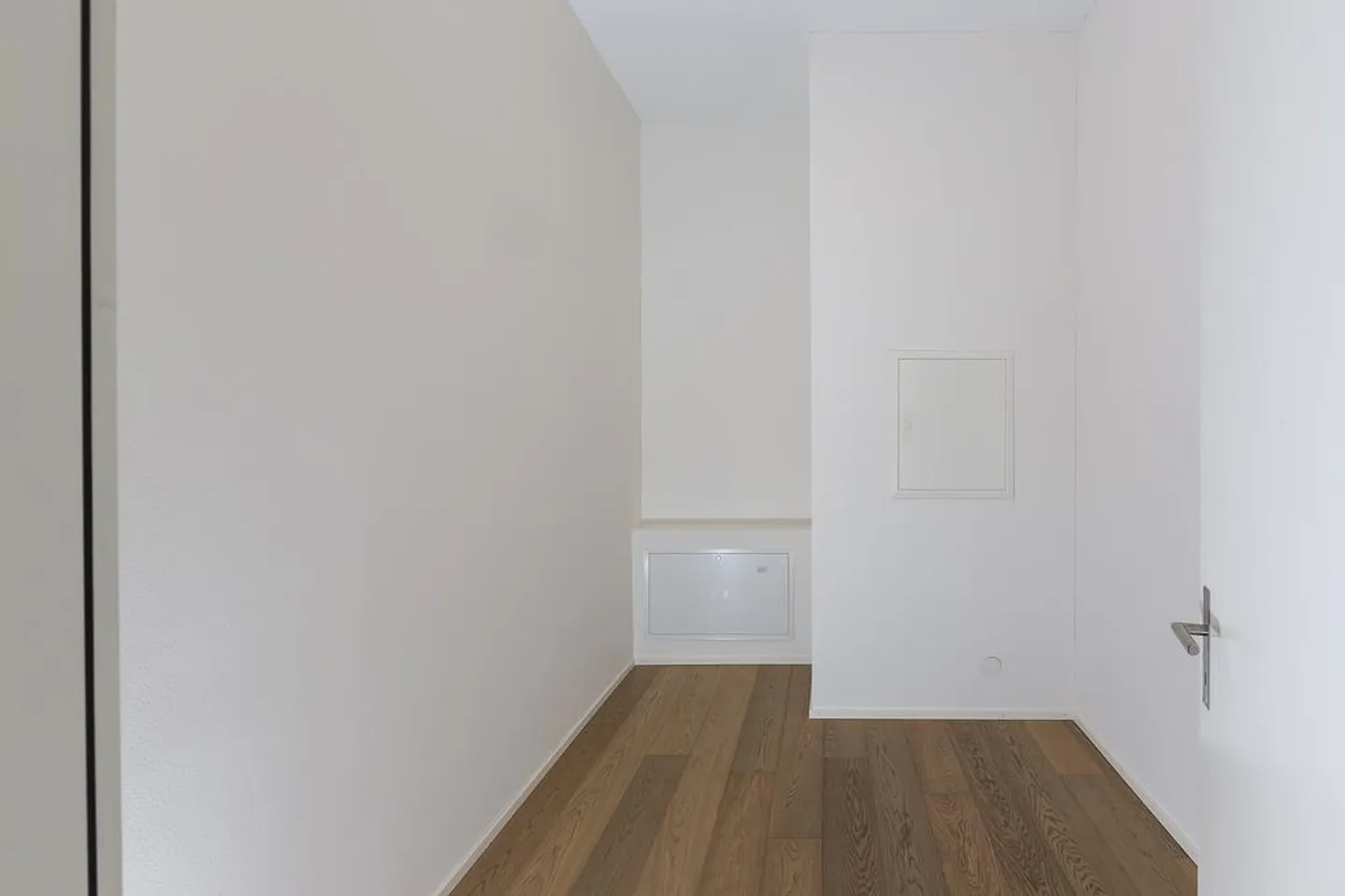 Appartement unique de 3,5 pièces dans la Freien Strasse - Photo 2 sur 12
