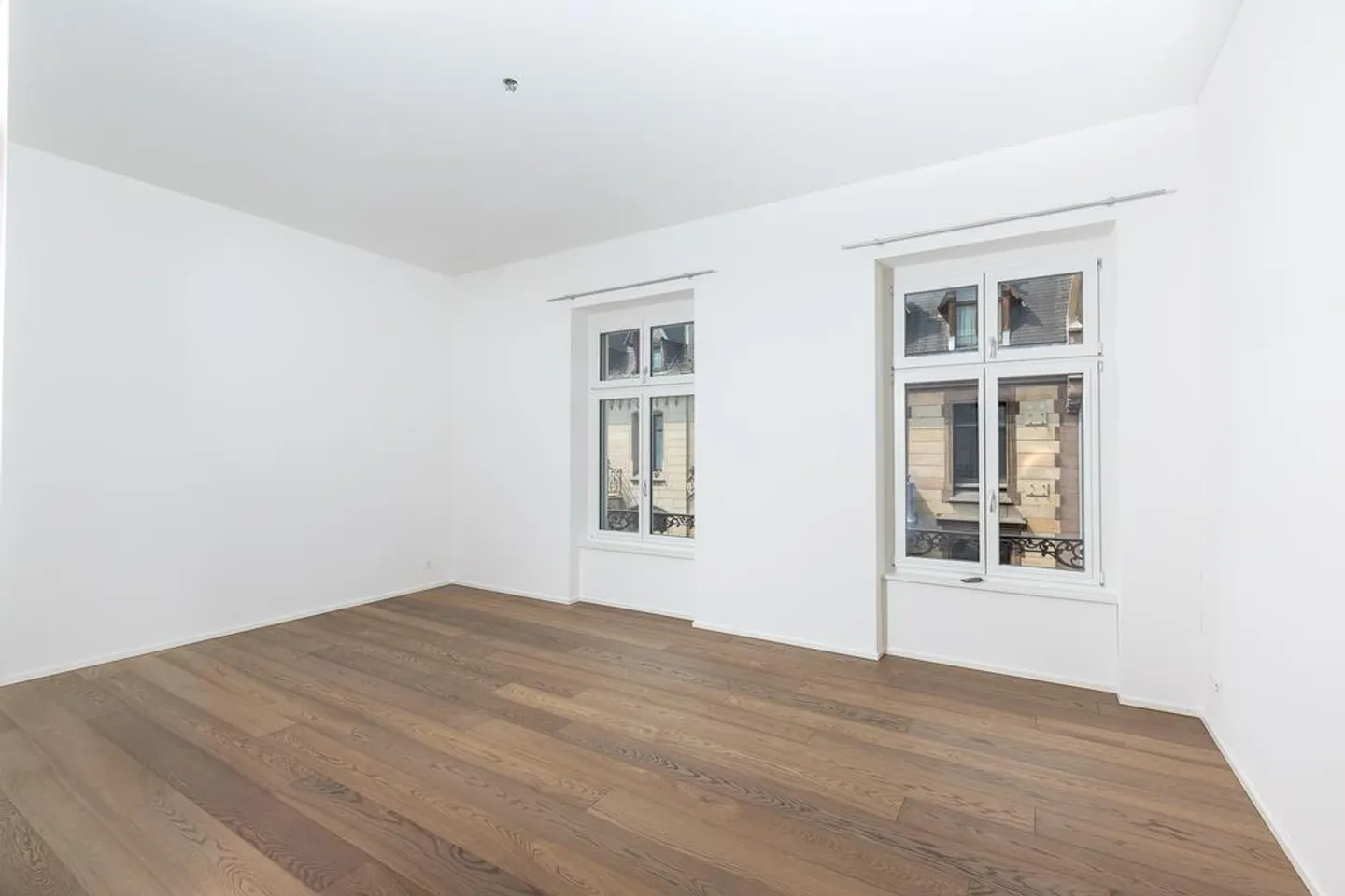 Appartement unique de 3,5 pièces dans la Freien Strasse - Photo 6 sur 12