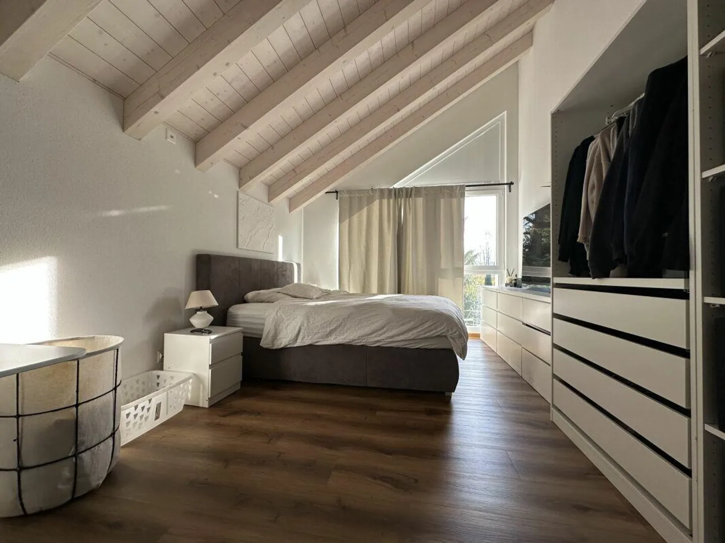 Neuwertiges, modernes Einfamilienhaus an bevorzugter Wohnlage - Foto 8 von 11