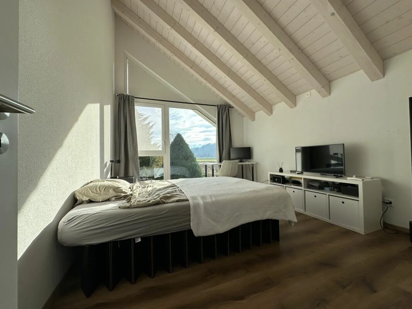 Neuwertiges, modernes Einfamilienhaus an bevorzugter Wohnlage - Foto 7 von 11