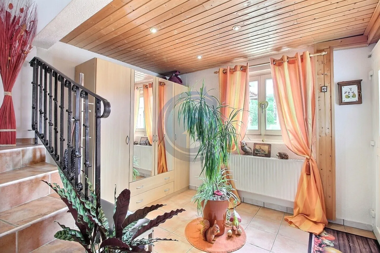 STUNNING INDIVIDUAL HOUSE WITH CHARACTER - Photo 11 of 22