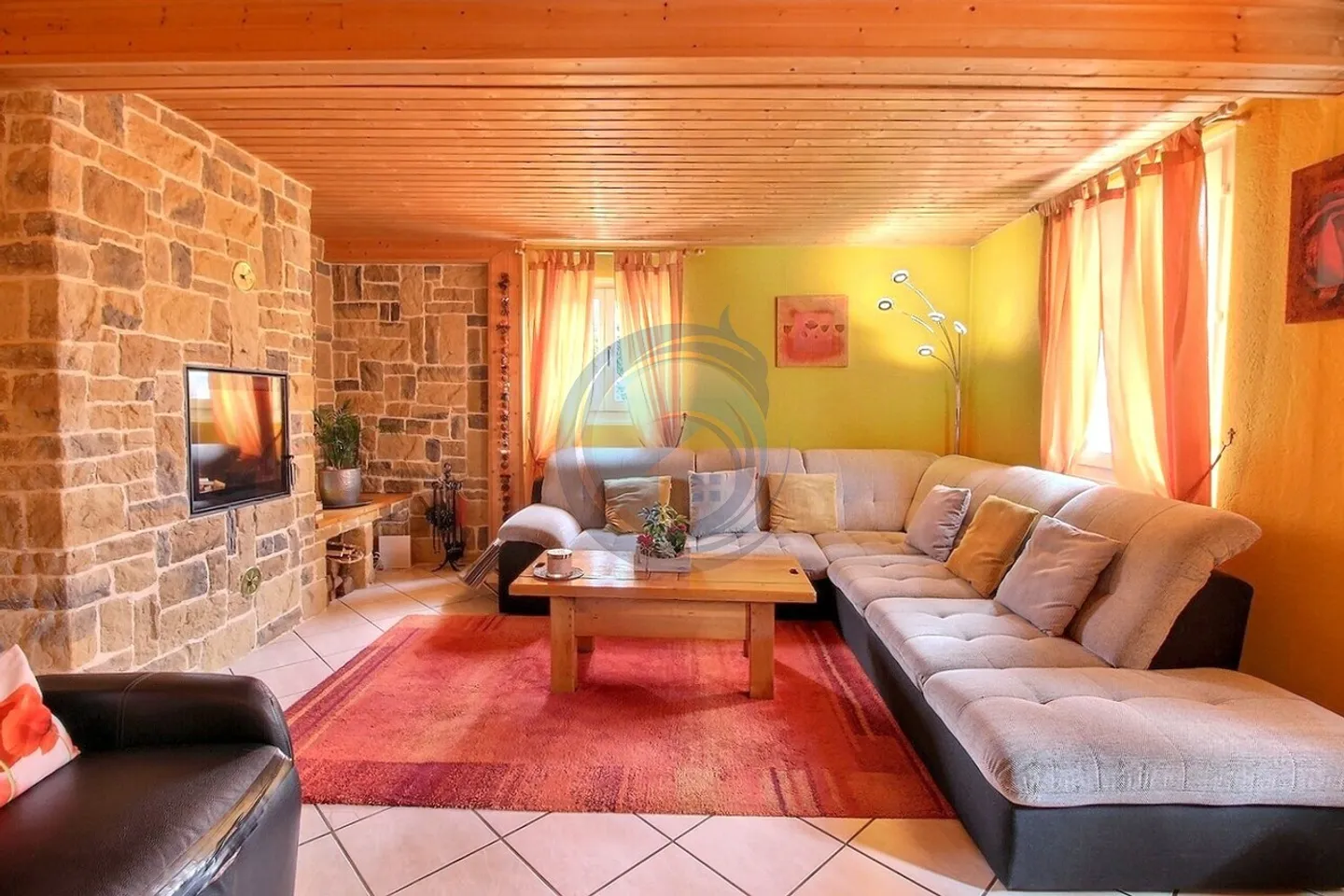 STUNNING INDIVIDUAL HOUSE WITH CHARACTER - Photo 12 of 22