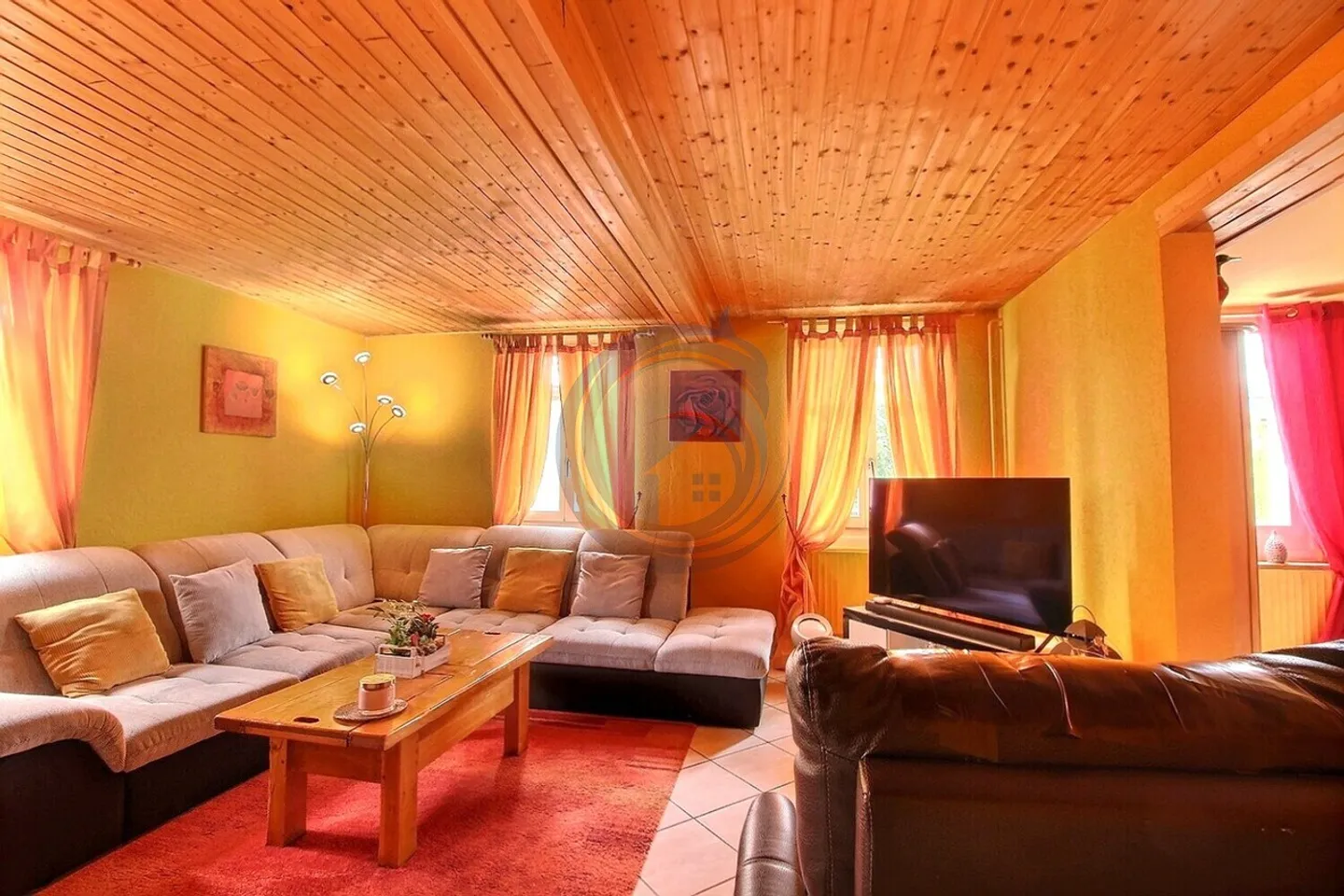 STUNNING INDIVIDUAL HOUSE WITH CHARACTER - Photo 13 of 22