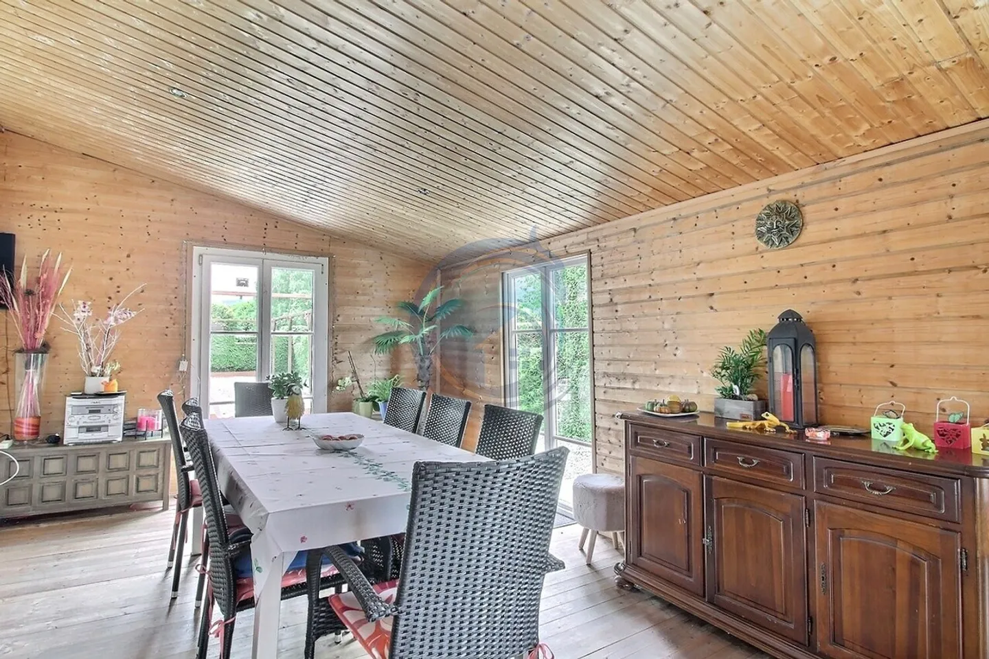 STUNNING INDIVIDUAL HOUSE WITH CHARACTER - Photo 16 of 22