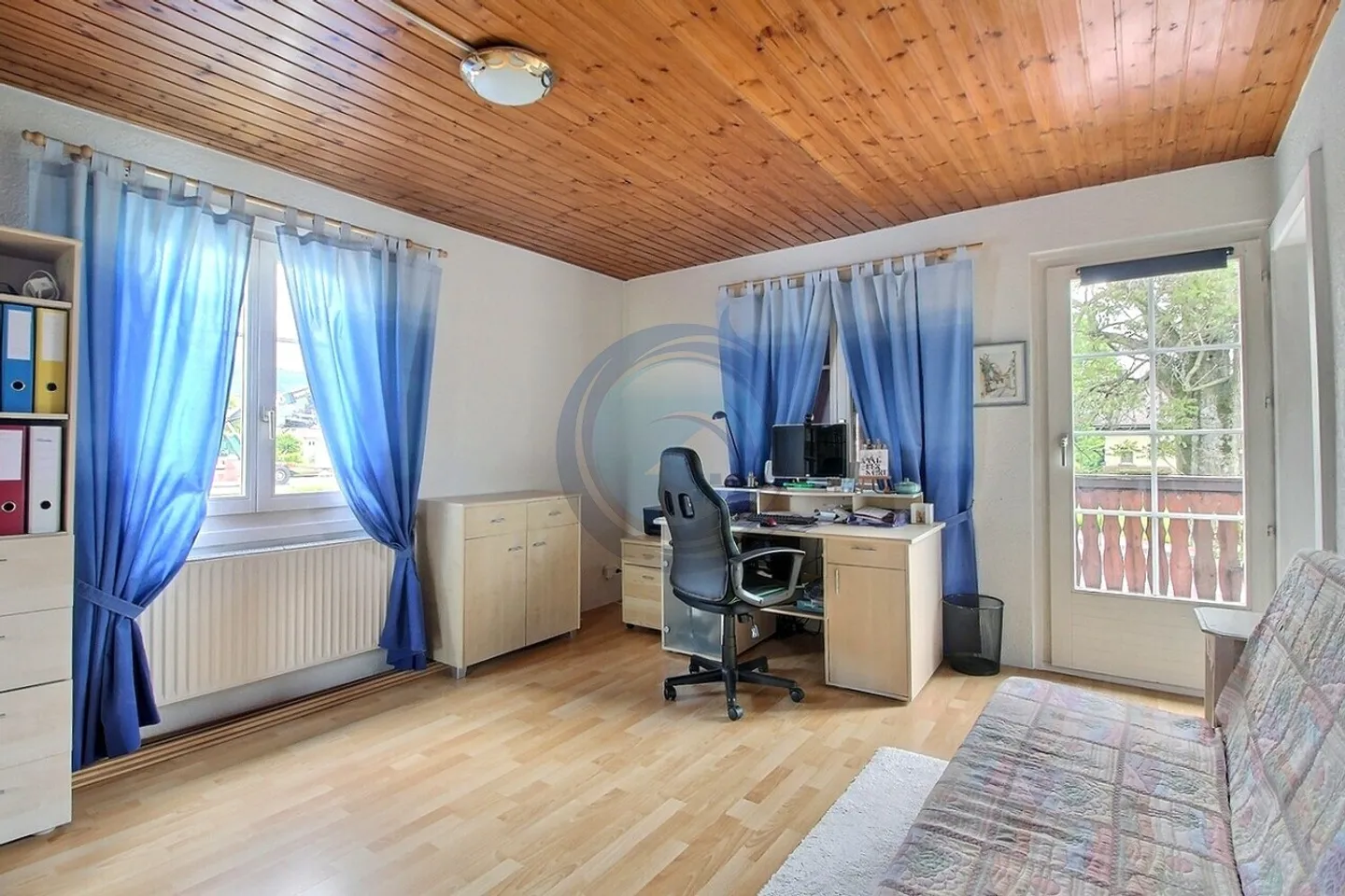STUNNING INDIVIDUAL HOUSE WITH CHARACTER - Photo 17 of 22