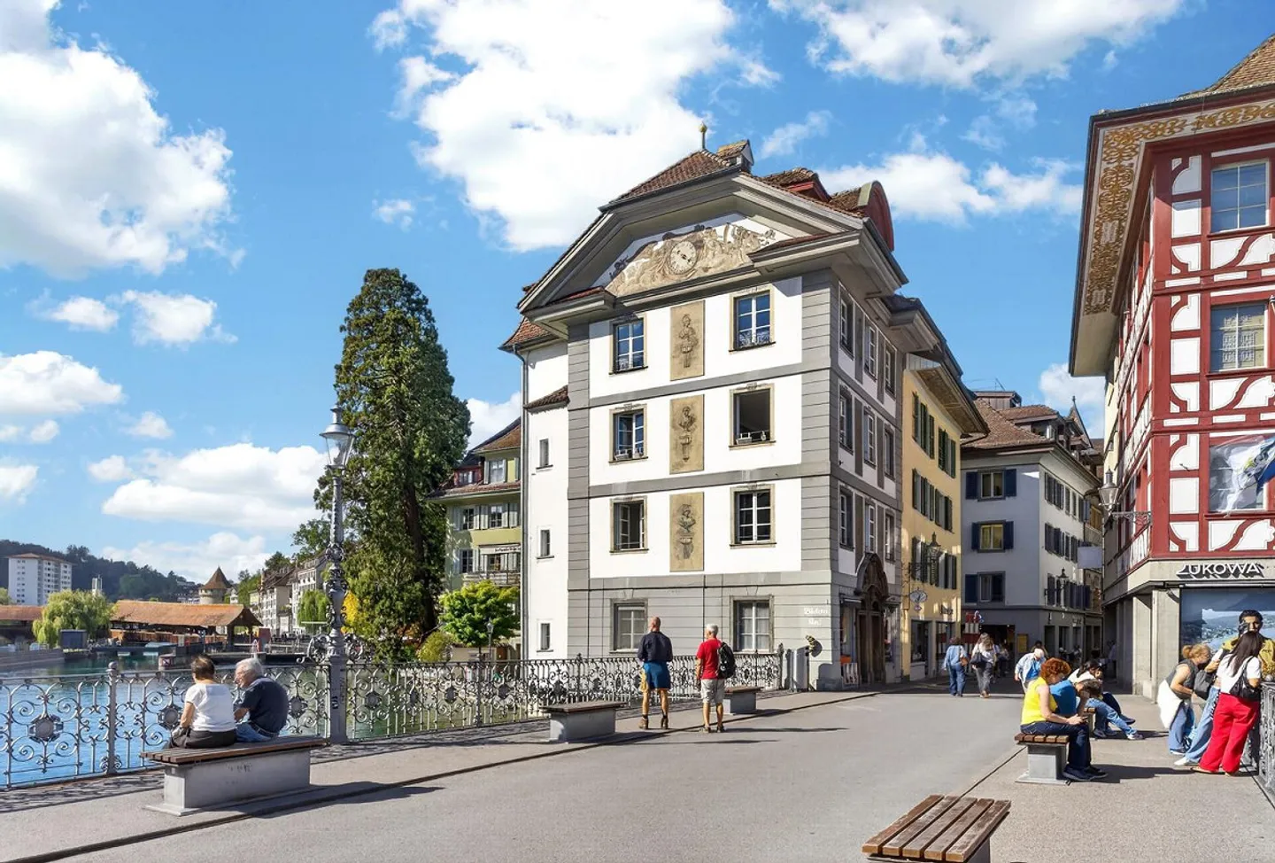 Vivere storicamente direttamente sulla Reuss - Appartamento 3 stanze nella città vecchia di Lucerna - Foto 1 di 13