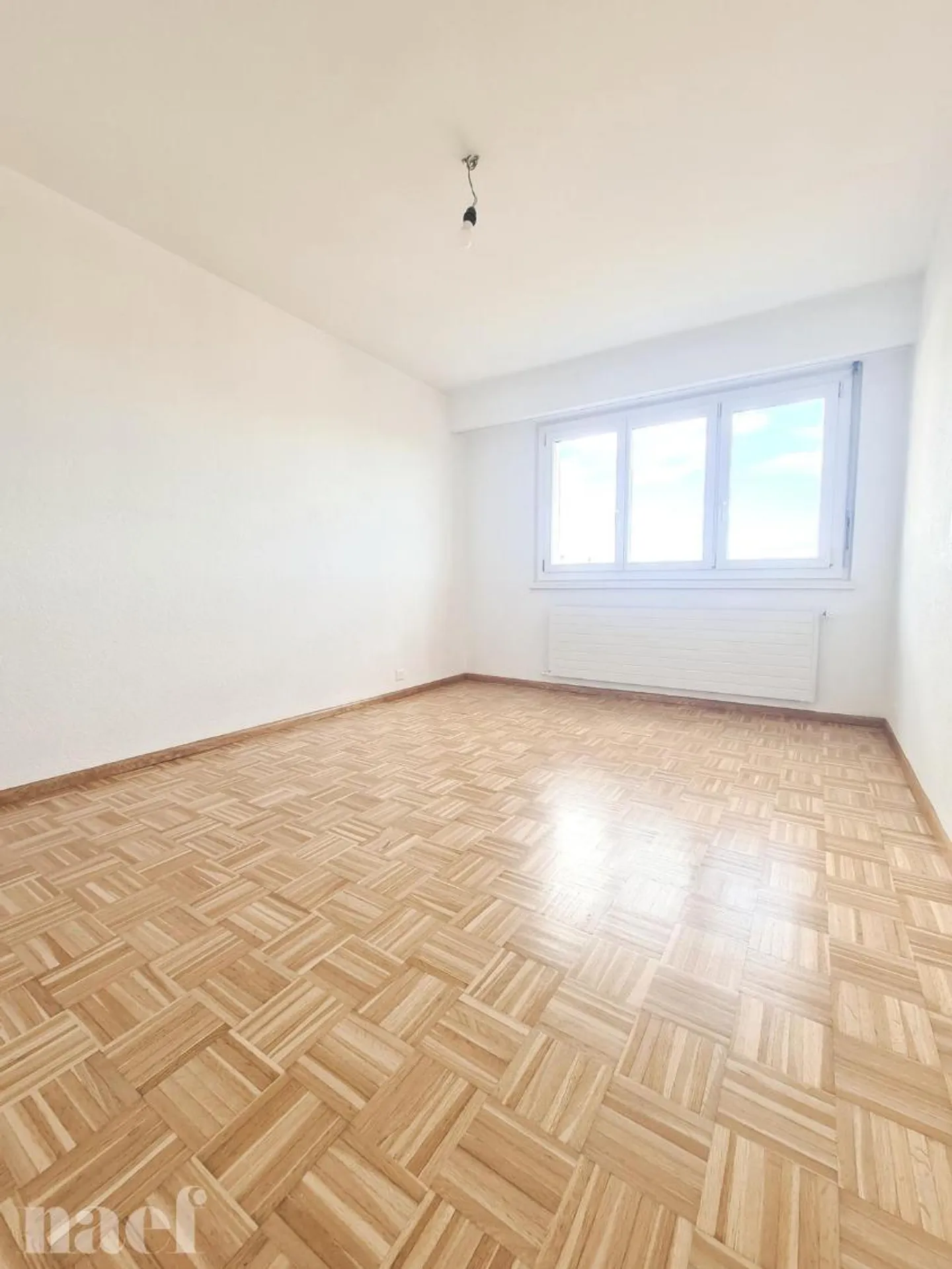 Appartamento con 3 Camere e Vista Lago - Foto 6 di 9