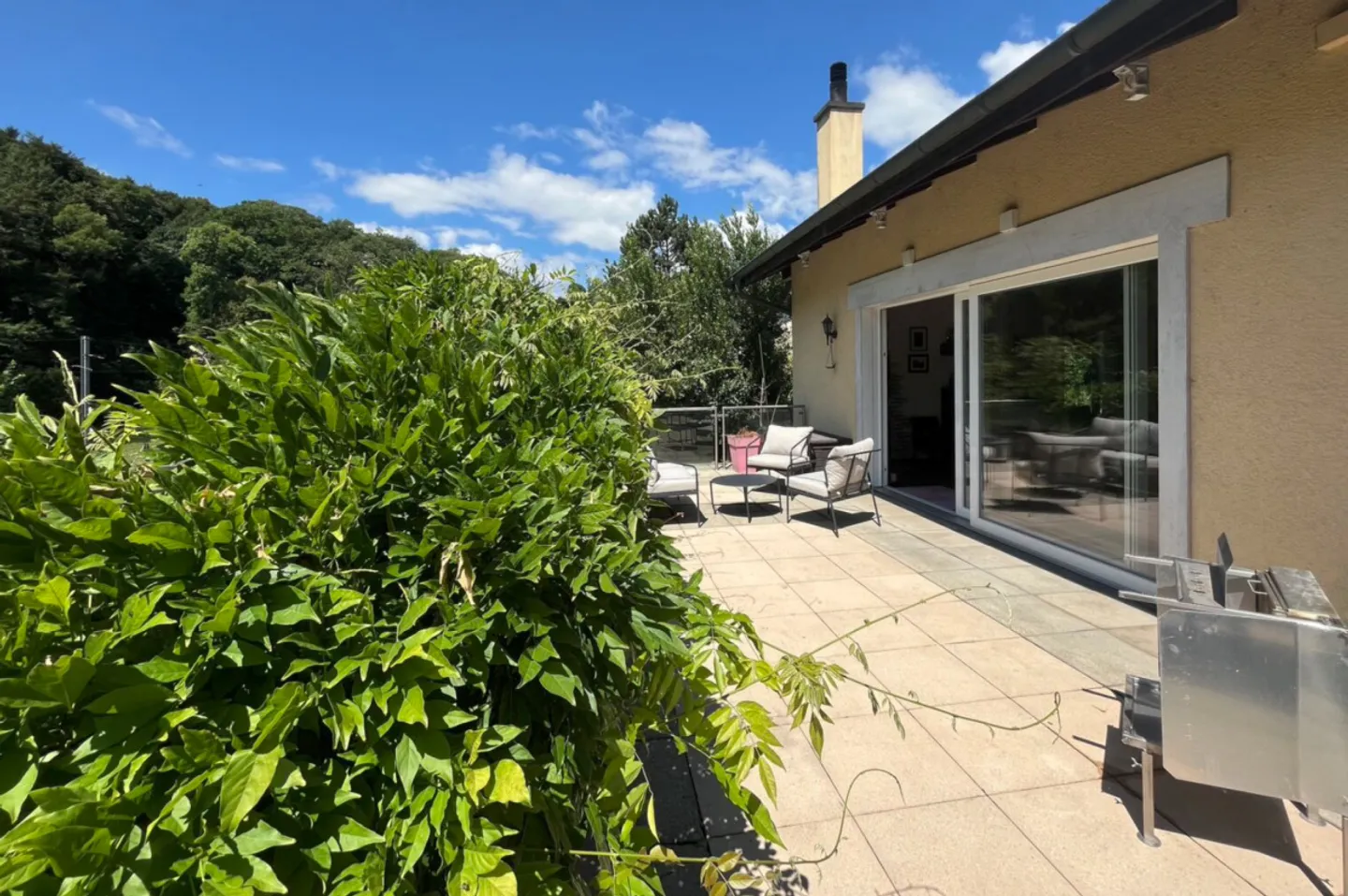 Magnifica villa con piscina a Valeyres-sous-Montagny - Foto 10 di 23