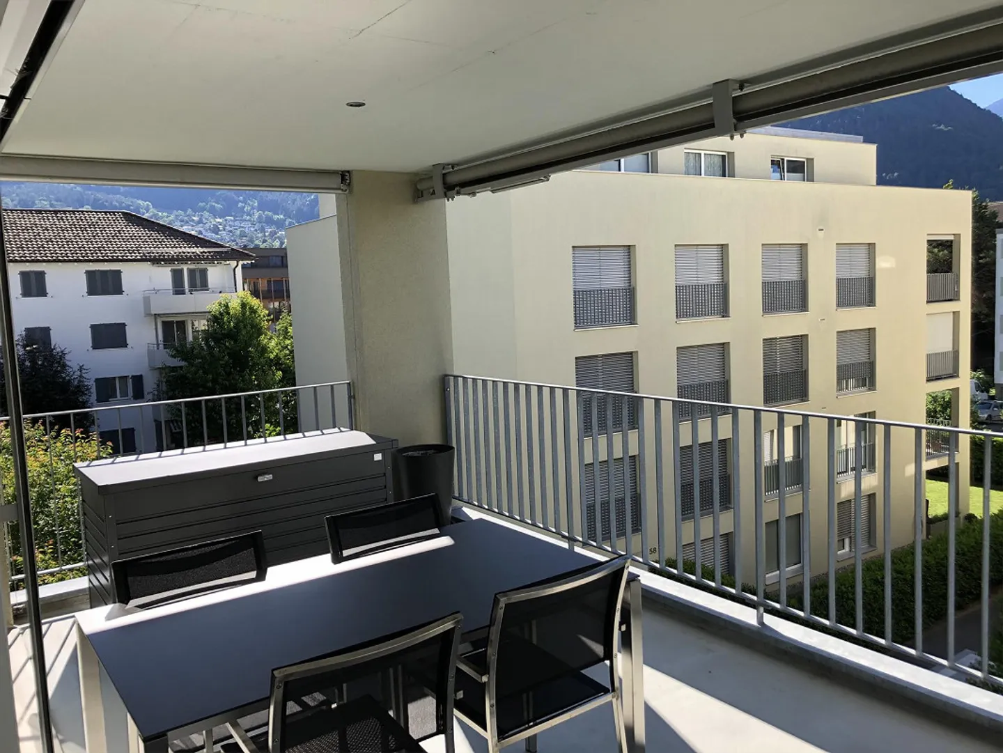 Spacious 4.5-room apartment in a family-friendly neighborhood - Photo 11 of 11