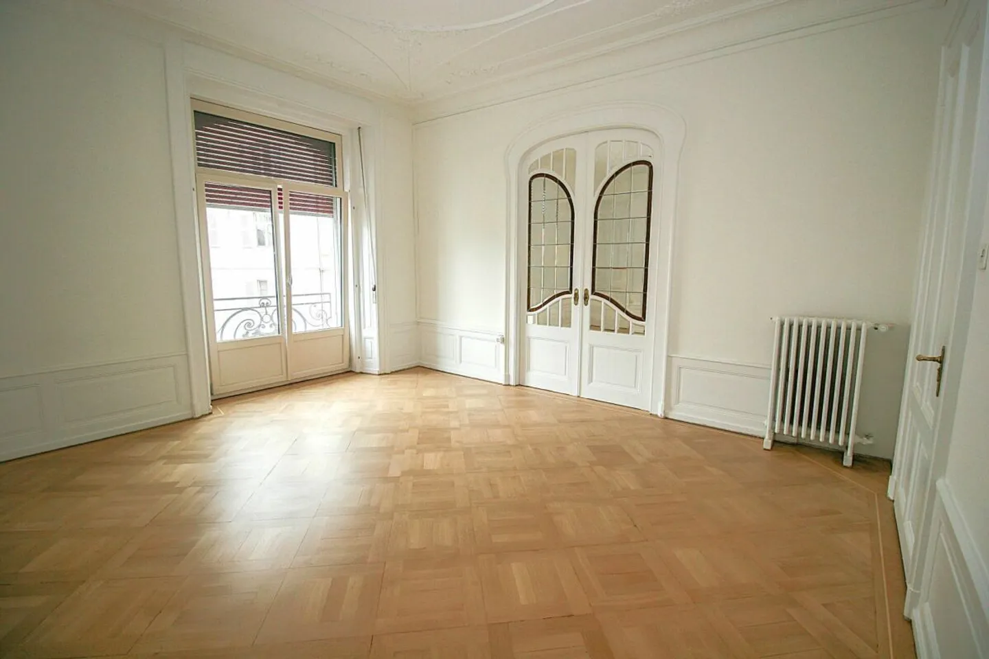 «Außergewöhnliche Räumlichkeiten von 220 m2 in einem Gebäude mit Charakter» - Foto 4 von 14