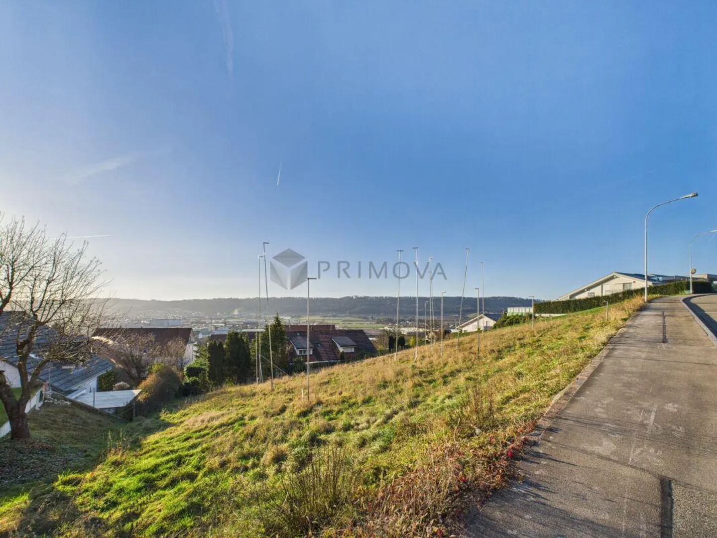 Terreno attraente a portata di mano! - Foto 3 di 9