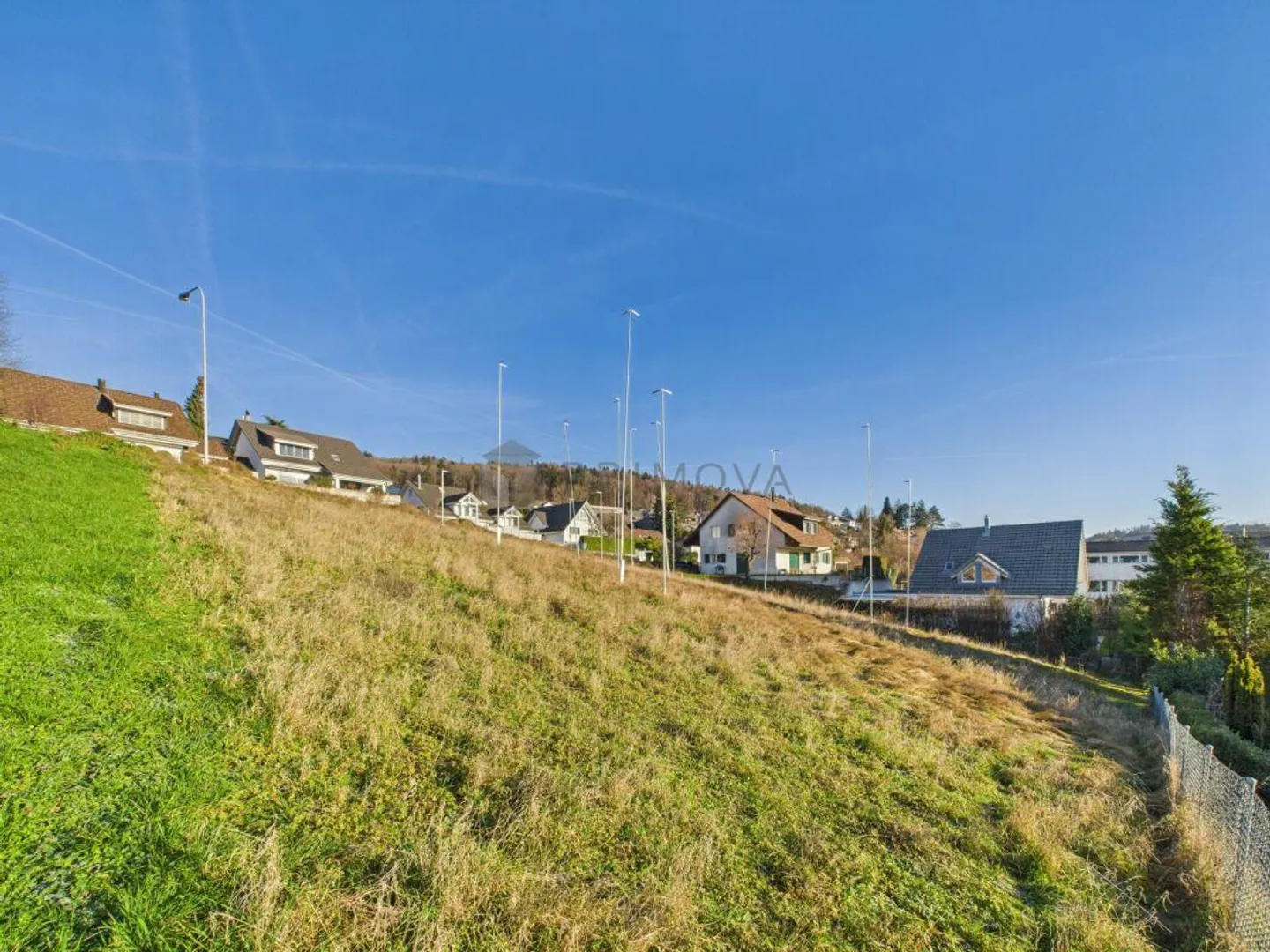 Terreno attraente a portata di mano! - Foto 4 di 9