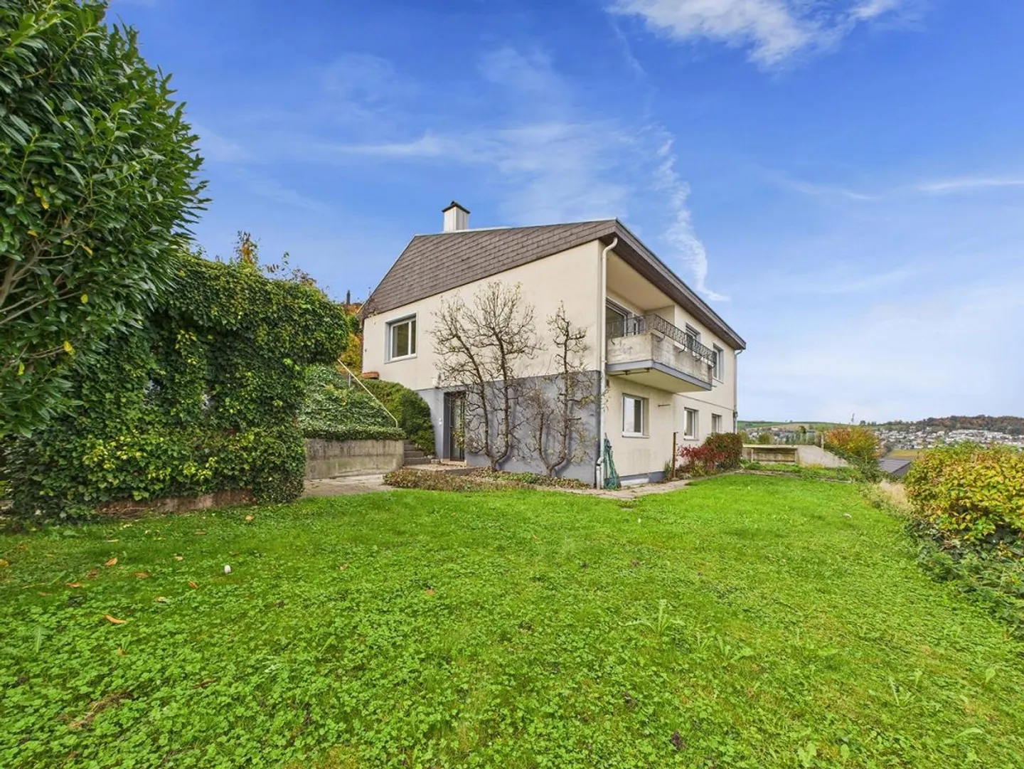 Charmantes Einfamilienhaus mit Einliegerwohnung und Ausbaupotenzial - Foto 16 von 19