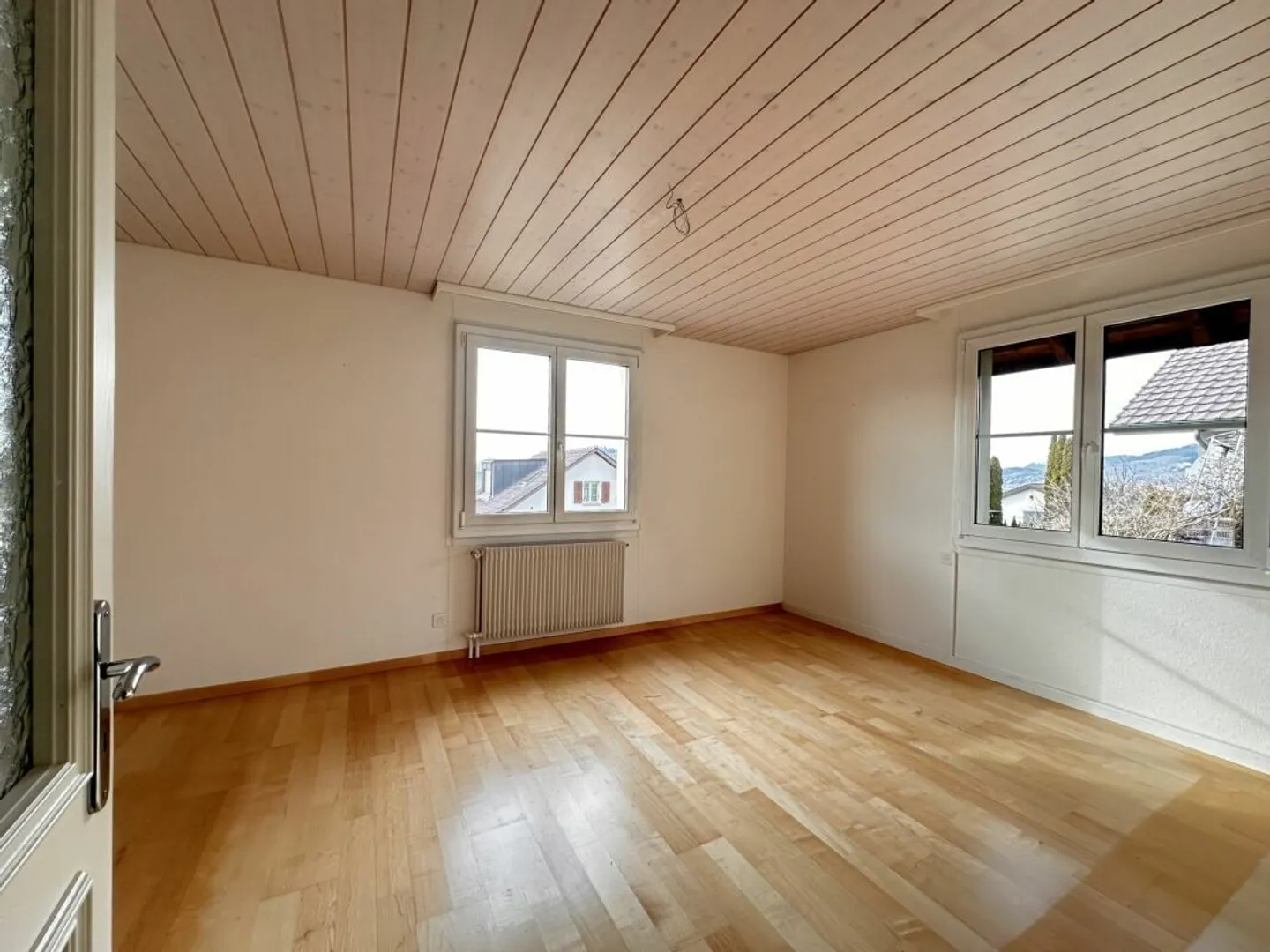 Maison individuelle, 1952, bien entretenue, dans un merveilleux quartier résidentiel - Photo 5 sur 12