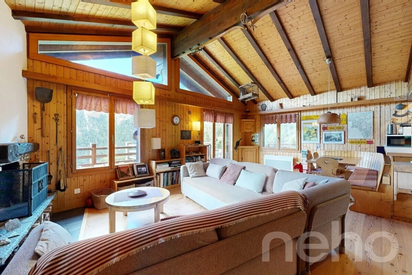 Salvan, magnifica proprietà con vista mozzafiato e ambiente verdeggiante - Foto 3 di 12