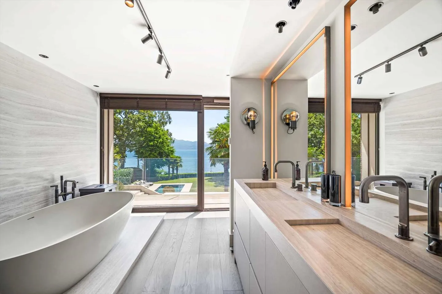 Villa 9,5 stanze - Foto 8 di 12