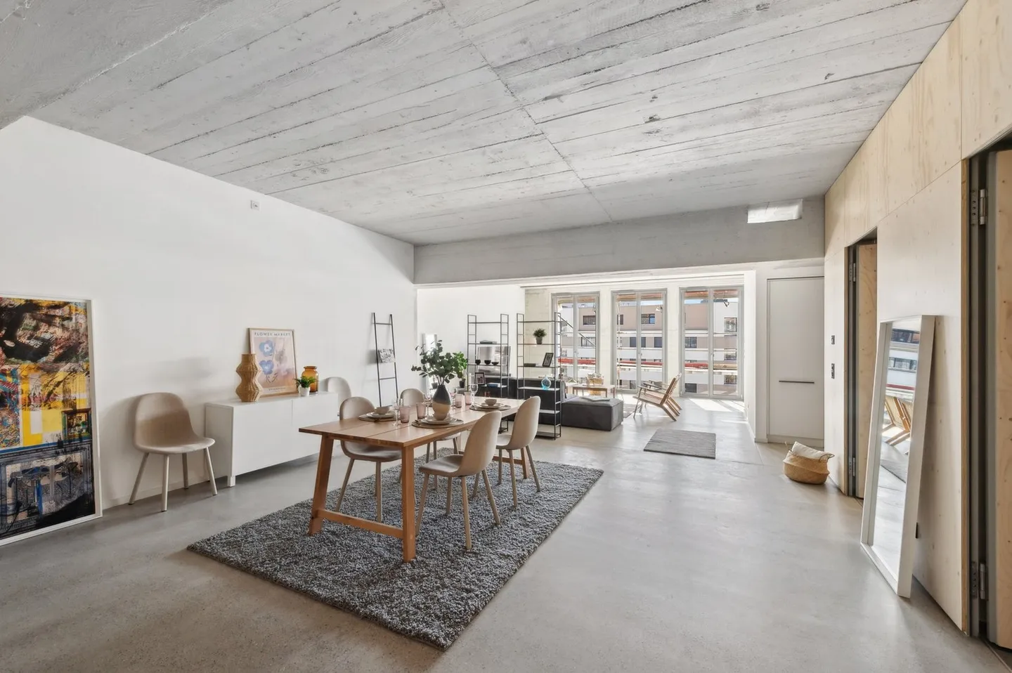 Appartamento 2.5 locali con un laboratorio extra! - Foto 2 di 11