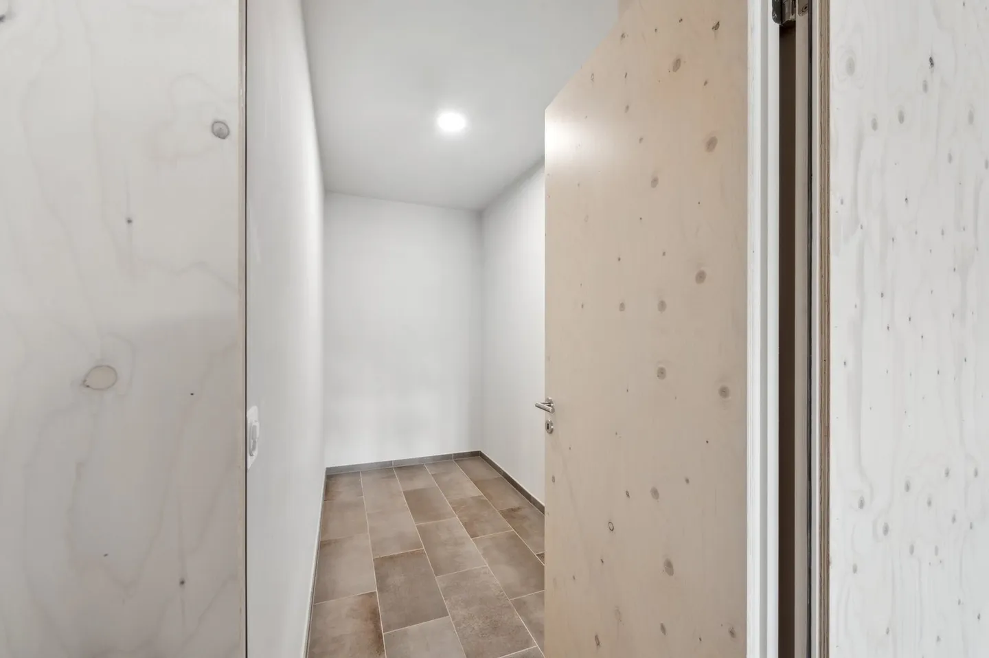 Appartamento 2.5 locali con un laboratorio extra! - Foto 9 di 11