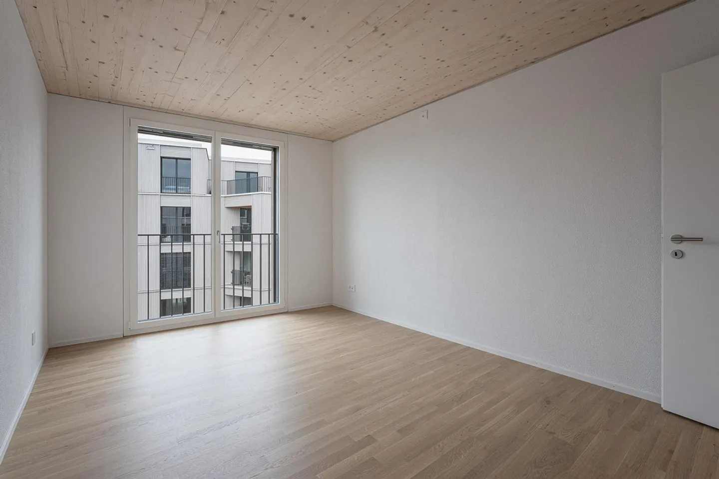 4.5 Room Apartment in Uster - Photo 3 of 8