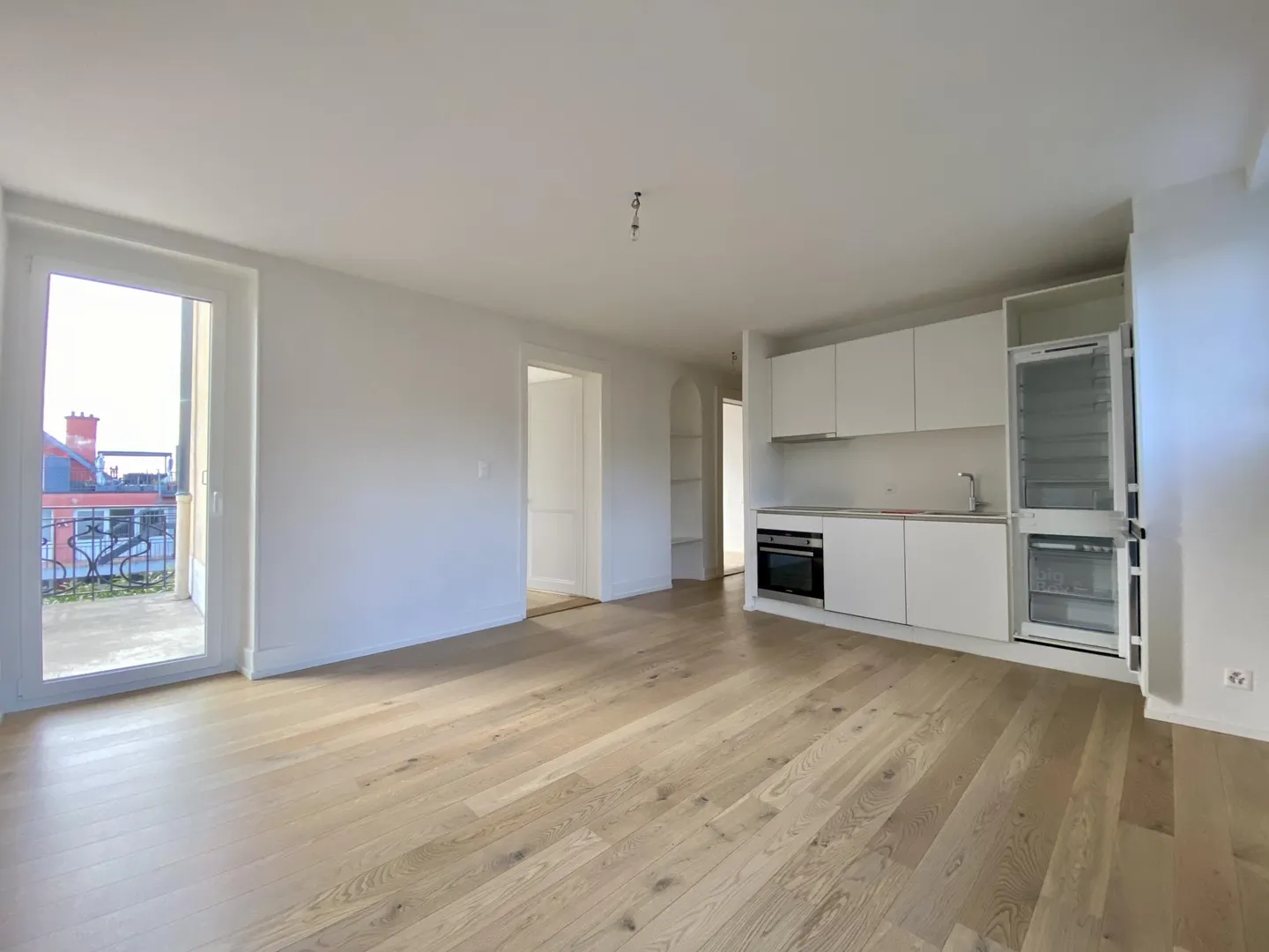 Charming 3-Room Apartment - Photo 1 of 9