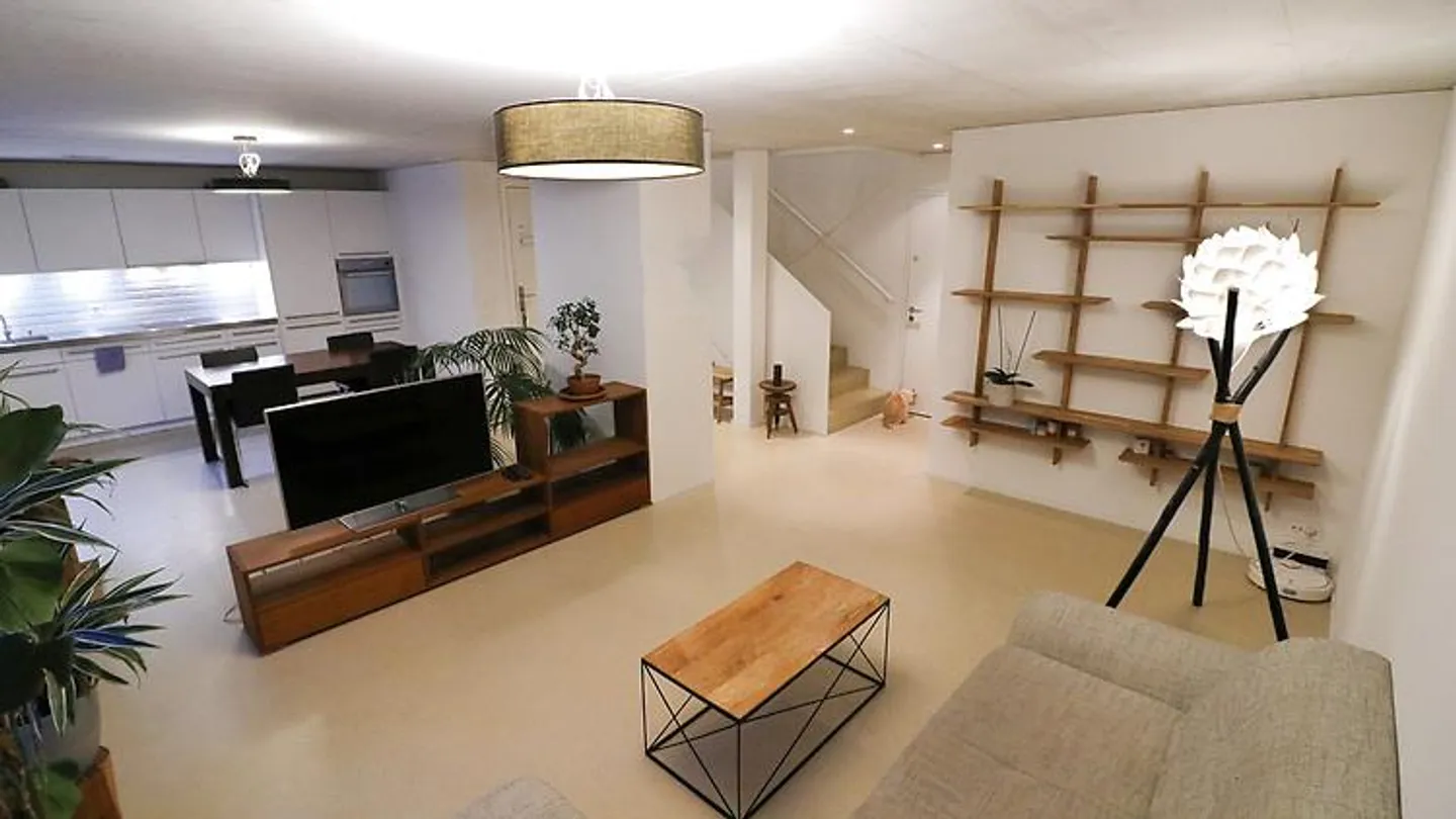 APPARTAMENTO 3½ STANZE A DÜBENDORF (ZH), ARREDATO, TEMPORANEO - Foto 1 di 5