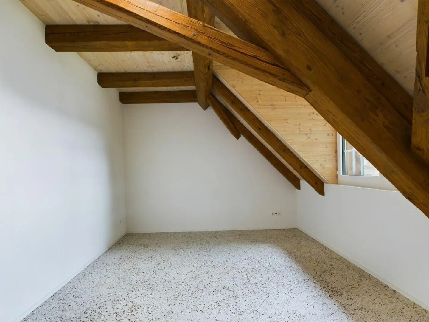 Modern 3.5-room maisonette apartment with 116 m2 - Photo 10 of 12