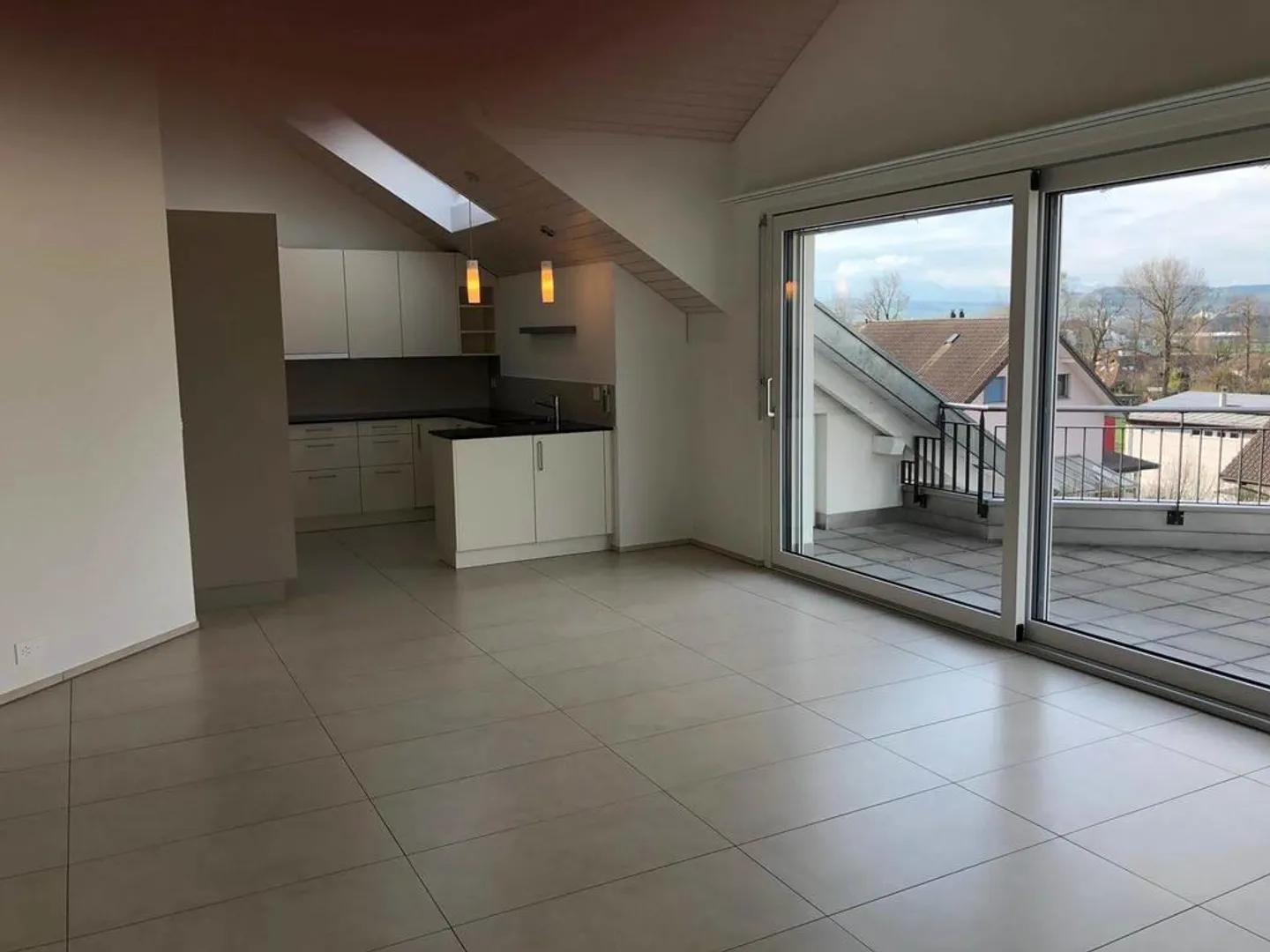 Bienvenue dans votre nouveau chez-vous ! - Photo 2 sur 8
