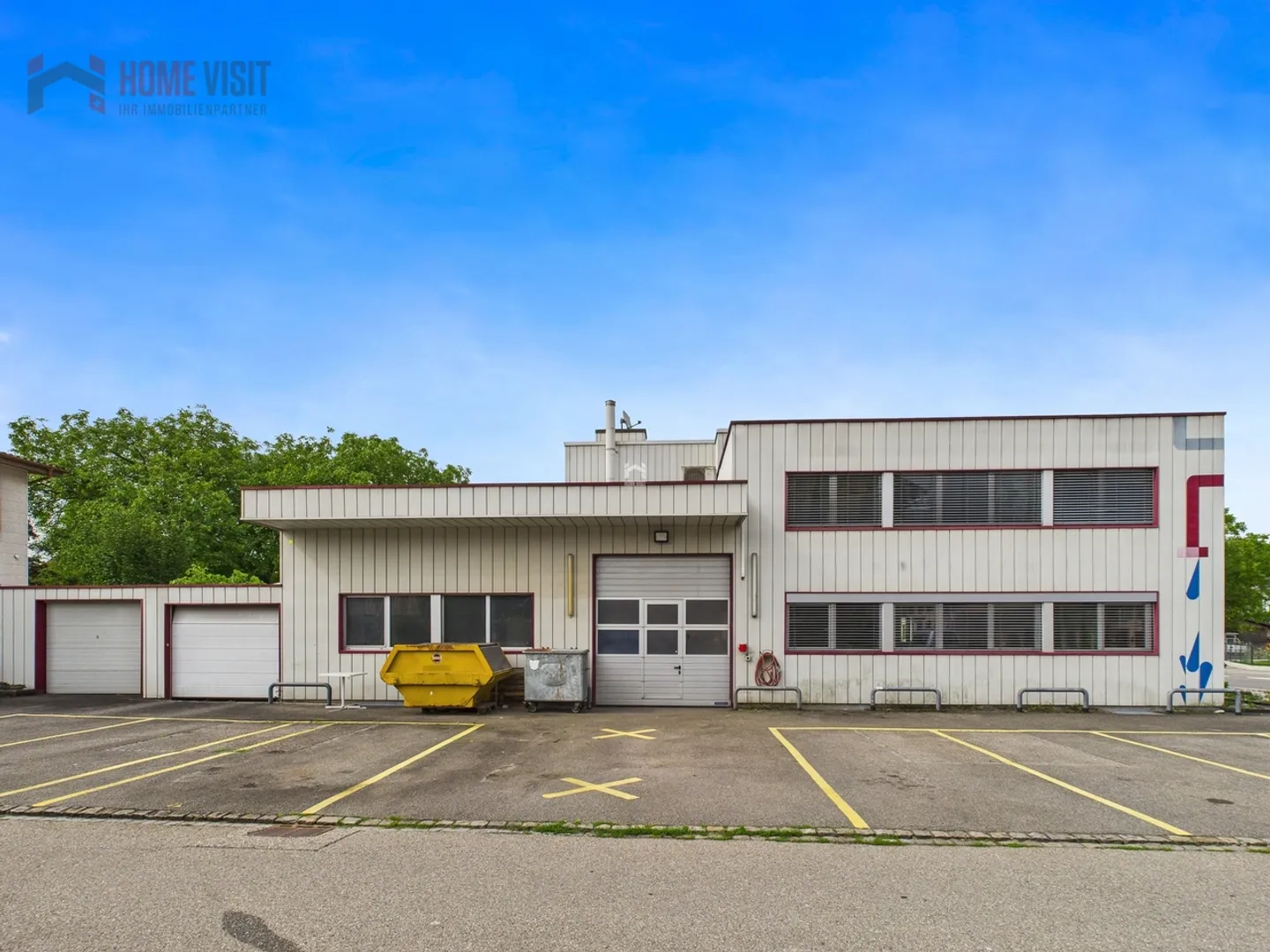 Versatile Commercial Property - Photo 1 of 14