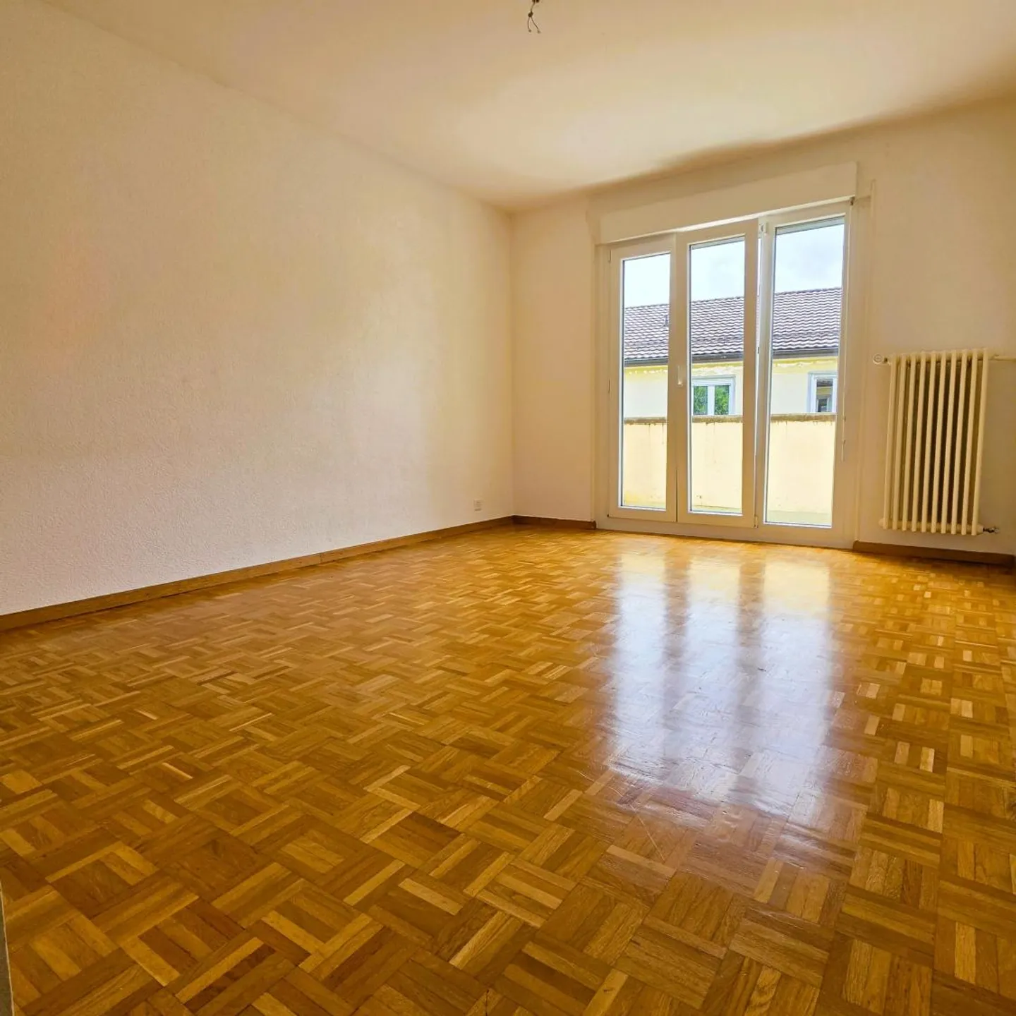 3.5 Room Apartment - Photo 2 of 7
