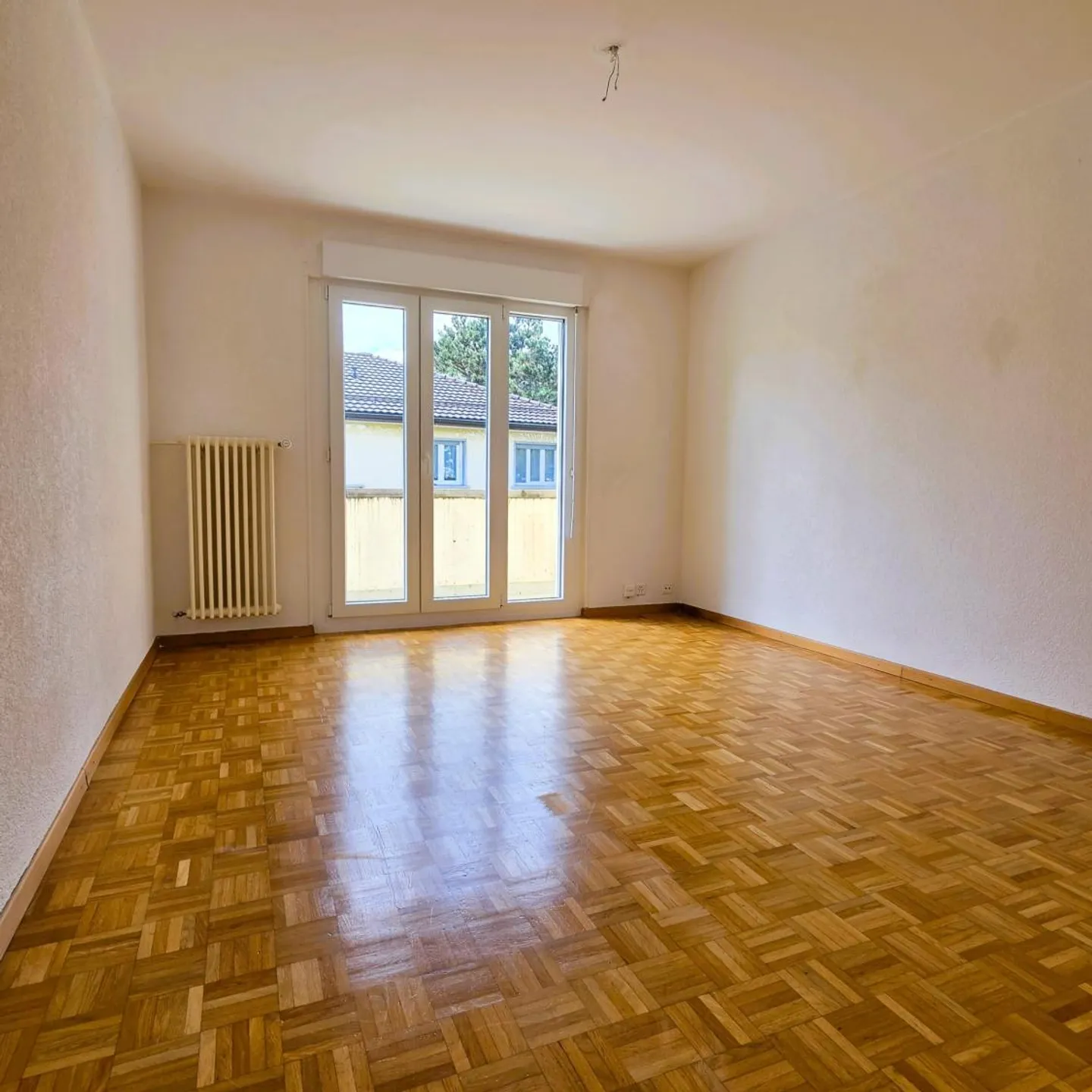 3.5 Room Apartment - Photo 3 of 7