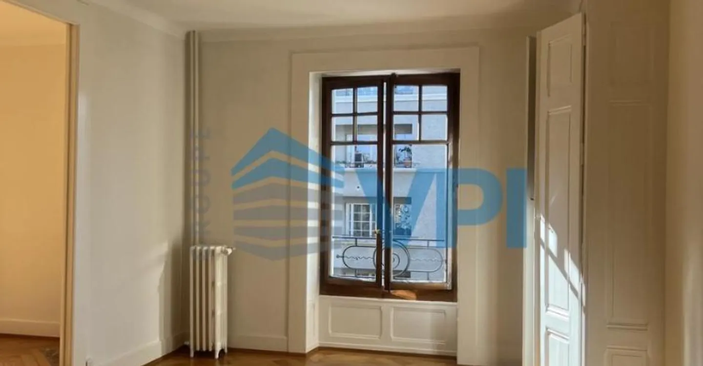 Schöne 5-Zimmer-Wohnung im Herzen von Eaux-Vives - Foto 5 von 13