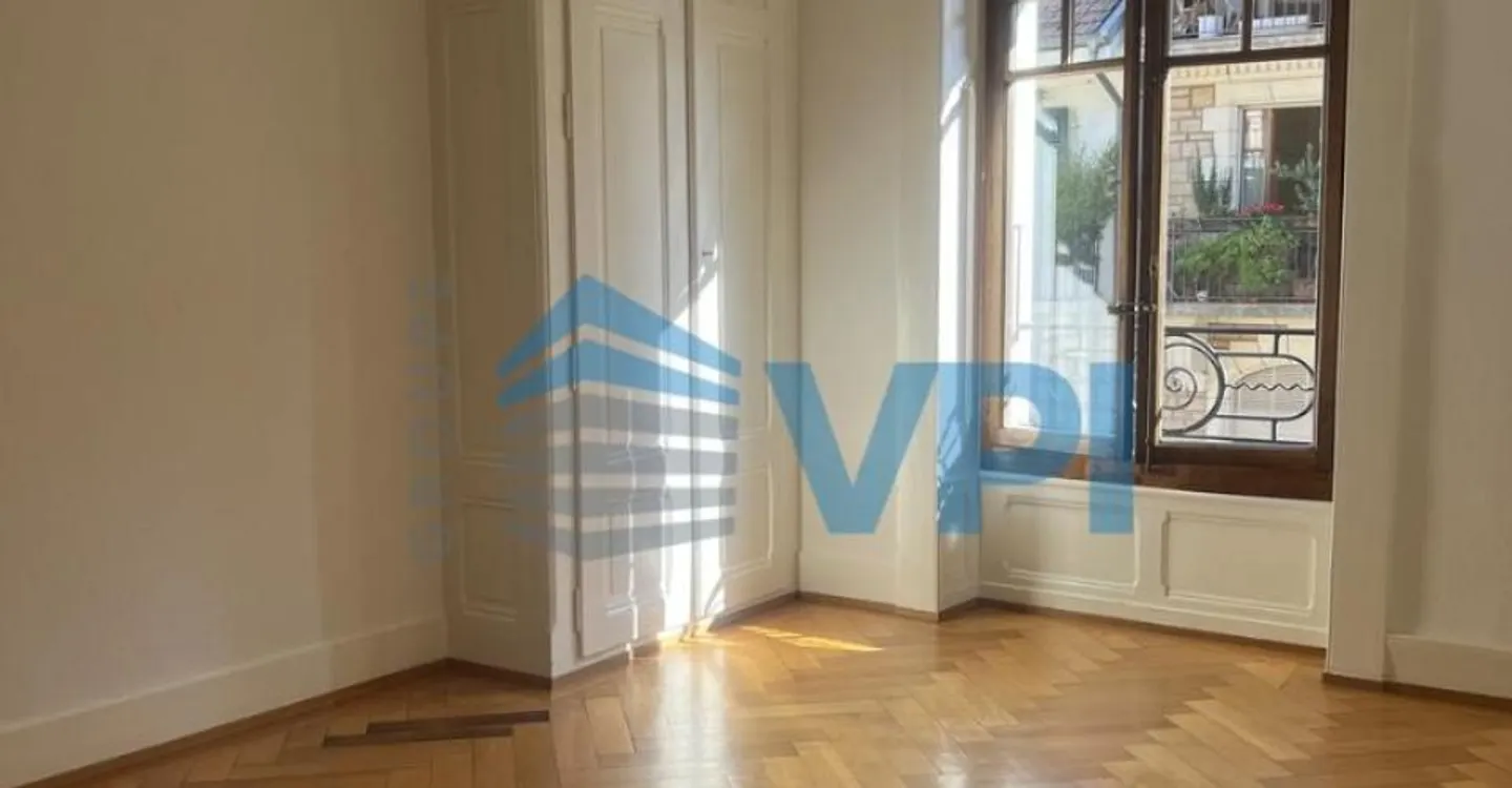 Schöne 5-Zimmer-Wohnung im Herzen von Eaux-Vives - Foto 13 von 13
