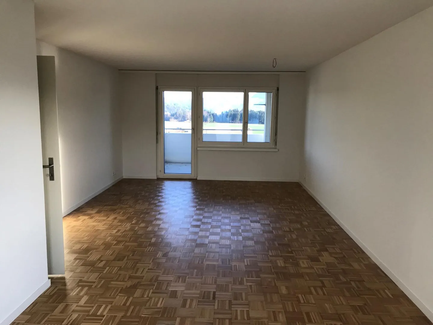 Modernes Apartment mit Balkonen - Foto 8 von 8