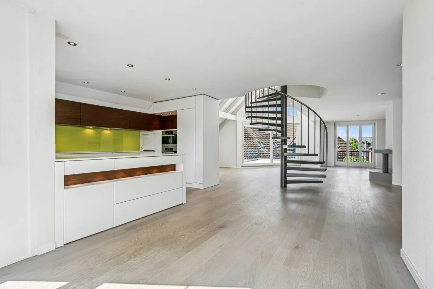 Magnifique appartement en attique 5 1/2 pièces au cœur de Hünenberg - Photo 8 sur 26