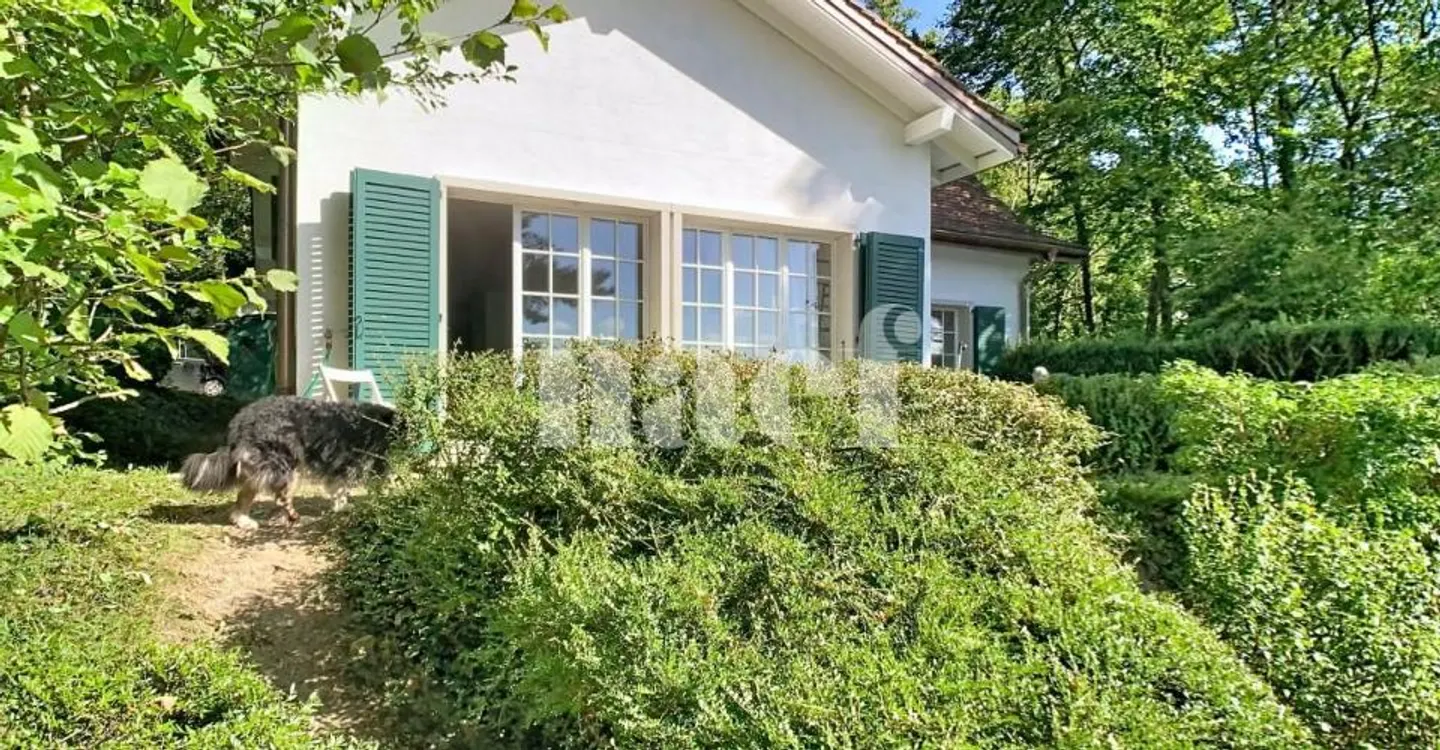 Maison de 5.5 pièces avec jardin - Foto 1 von 10