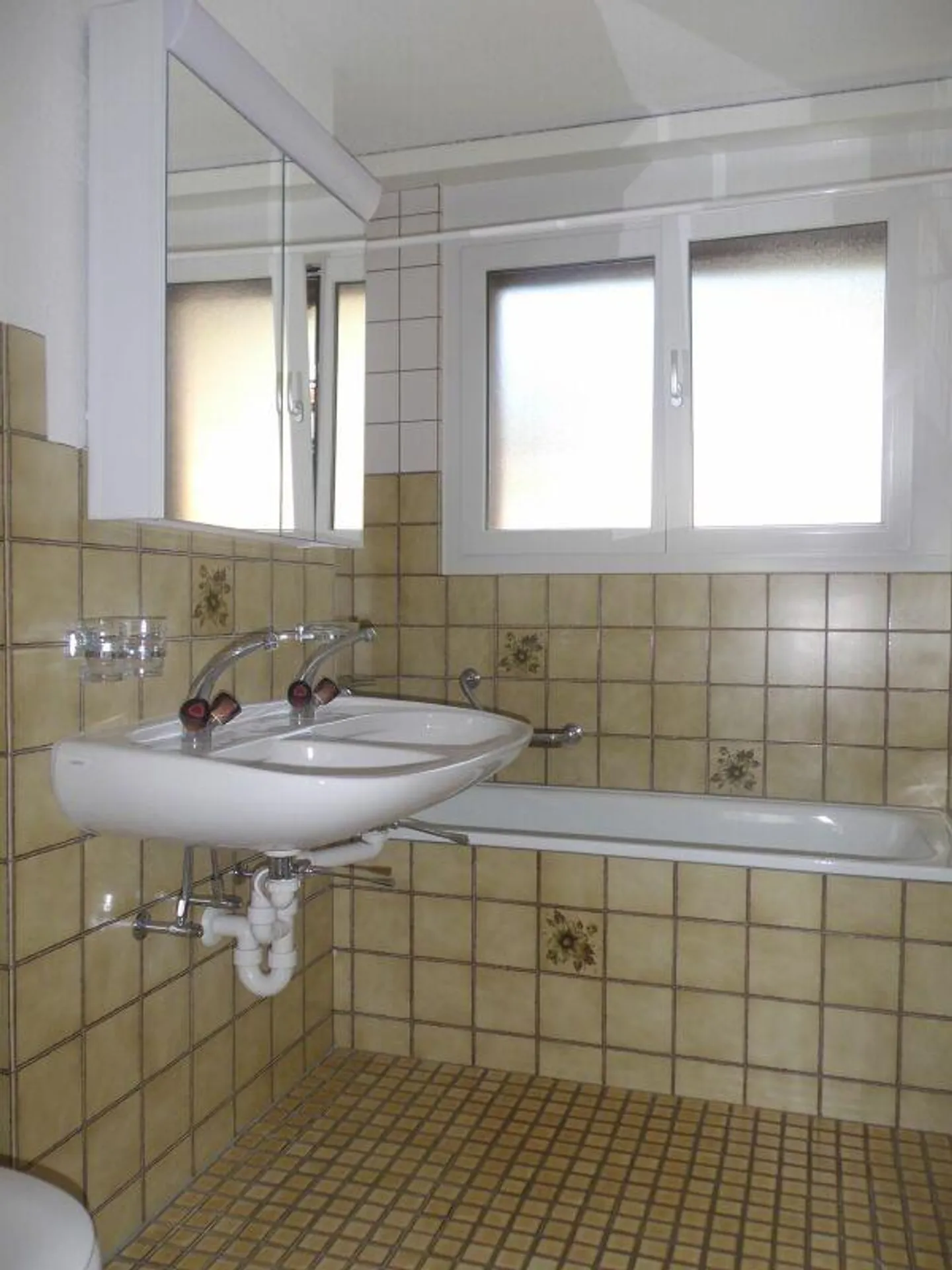 2° piano bellissimo e accogliente appartamento di 3,5 stanze - Foto 7 di 8