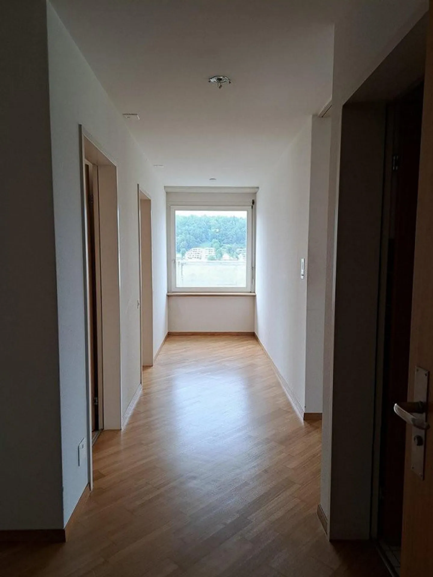 Step inside and feel at home - Photo 7 of 12