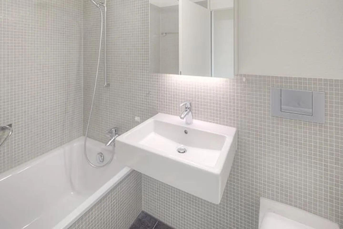 Moderno appartamento attico nel centro di Aarberg - Foto 5 di 5