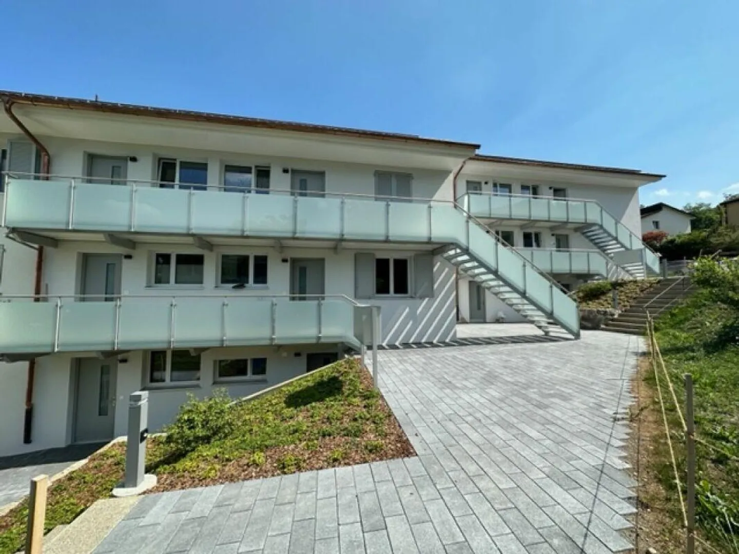 Bella appartamento di 3 stanze nel verde - Foto 2 di 9