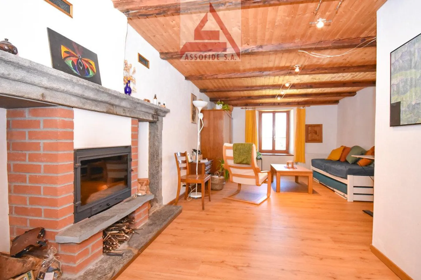 Casa con 6 appartamenti - Foto 4 di 8