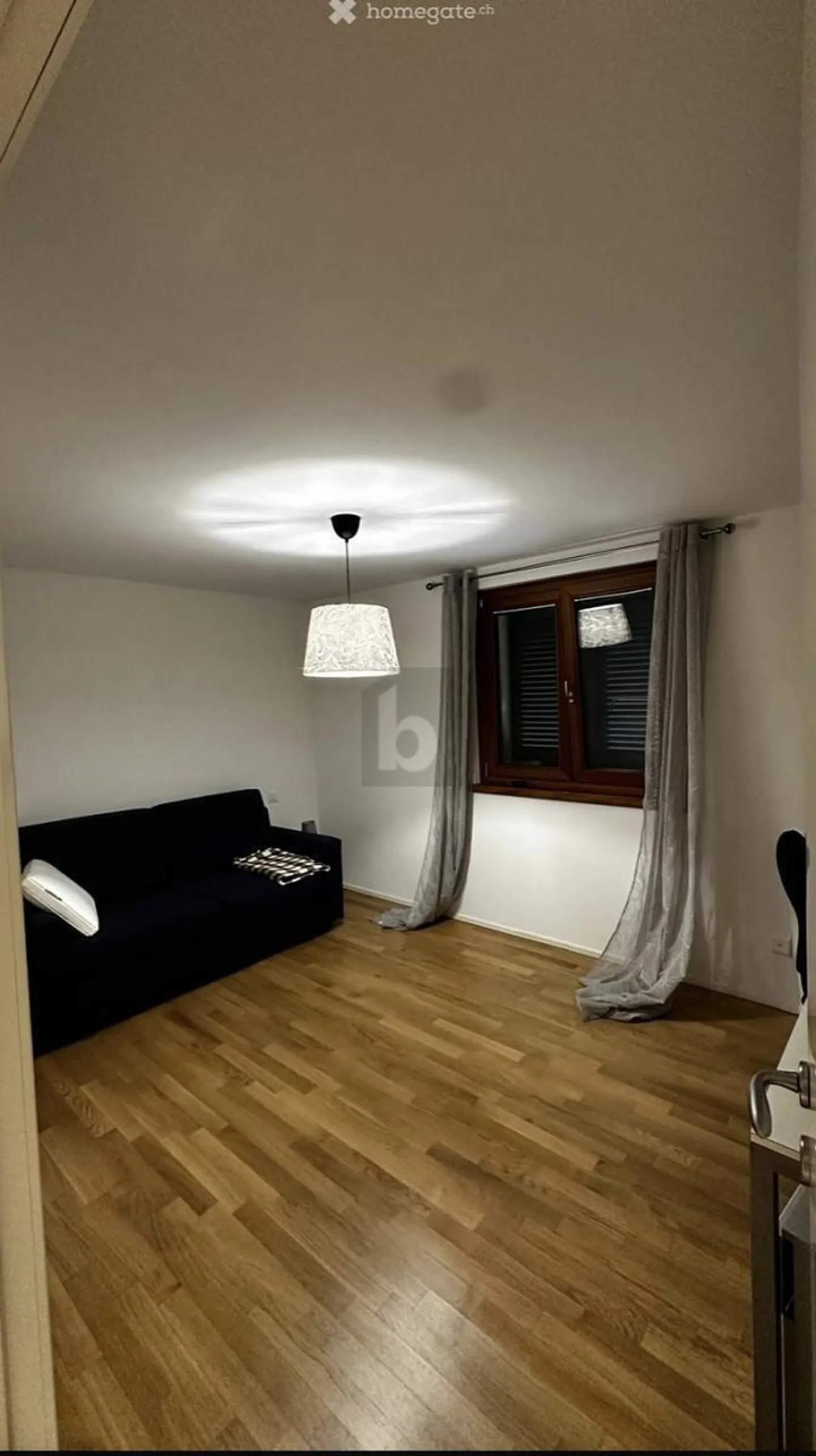 Spacious and Bright - Photo 3 of 4